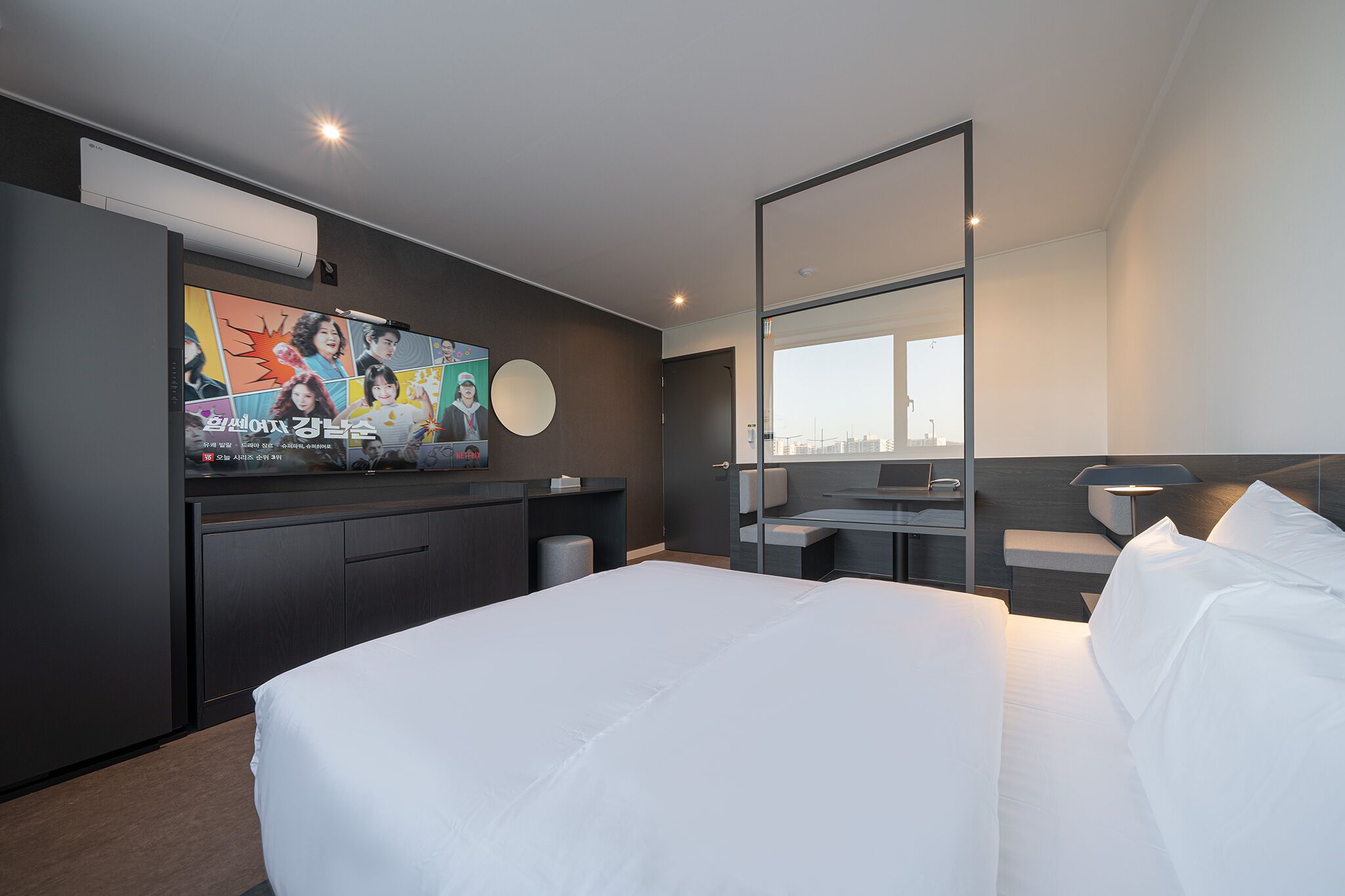 Workers Hotel Daejeon by Aank
