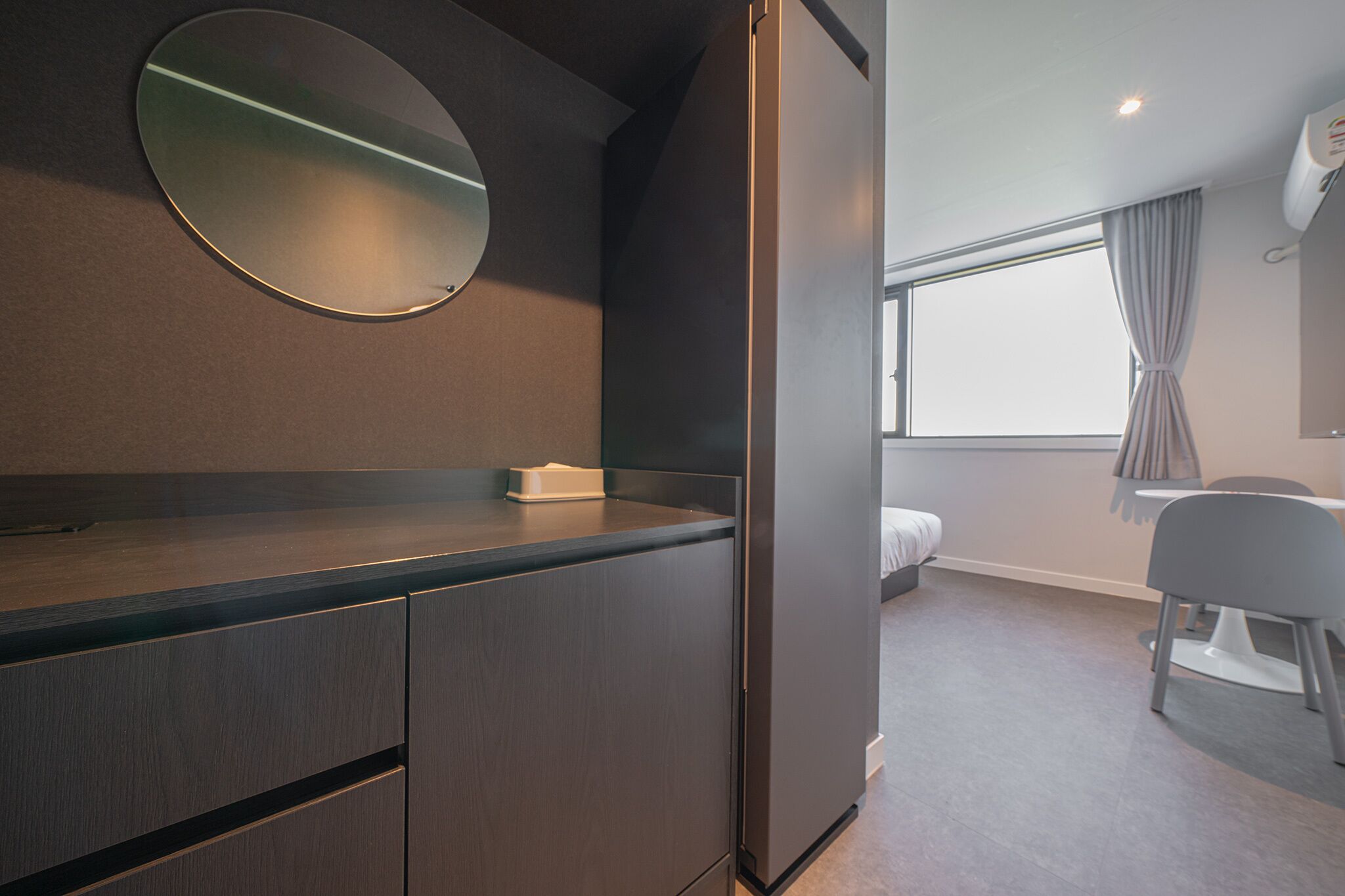 Workers Hotel Daejeon by Aank