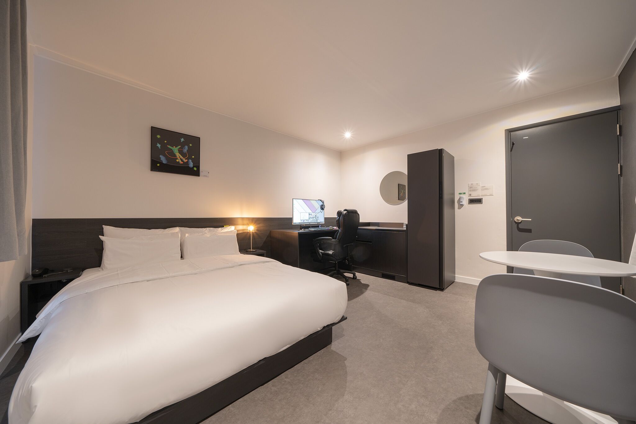 Workers Hotel Daejeon by Aank