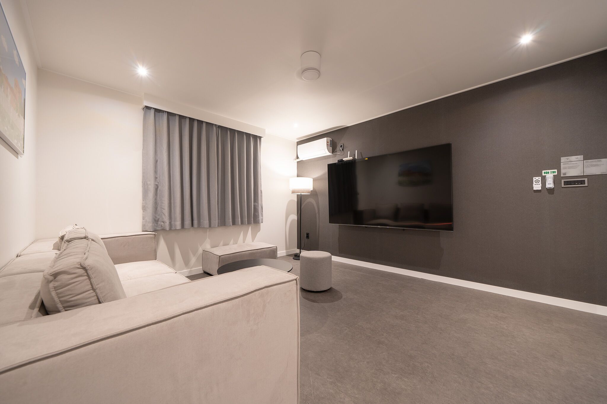 Workers Hotel Daejeon by Aank