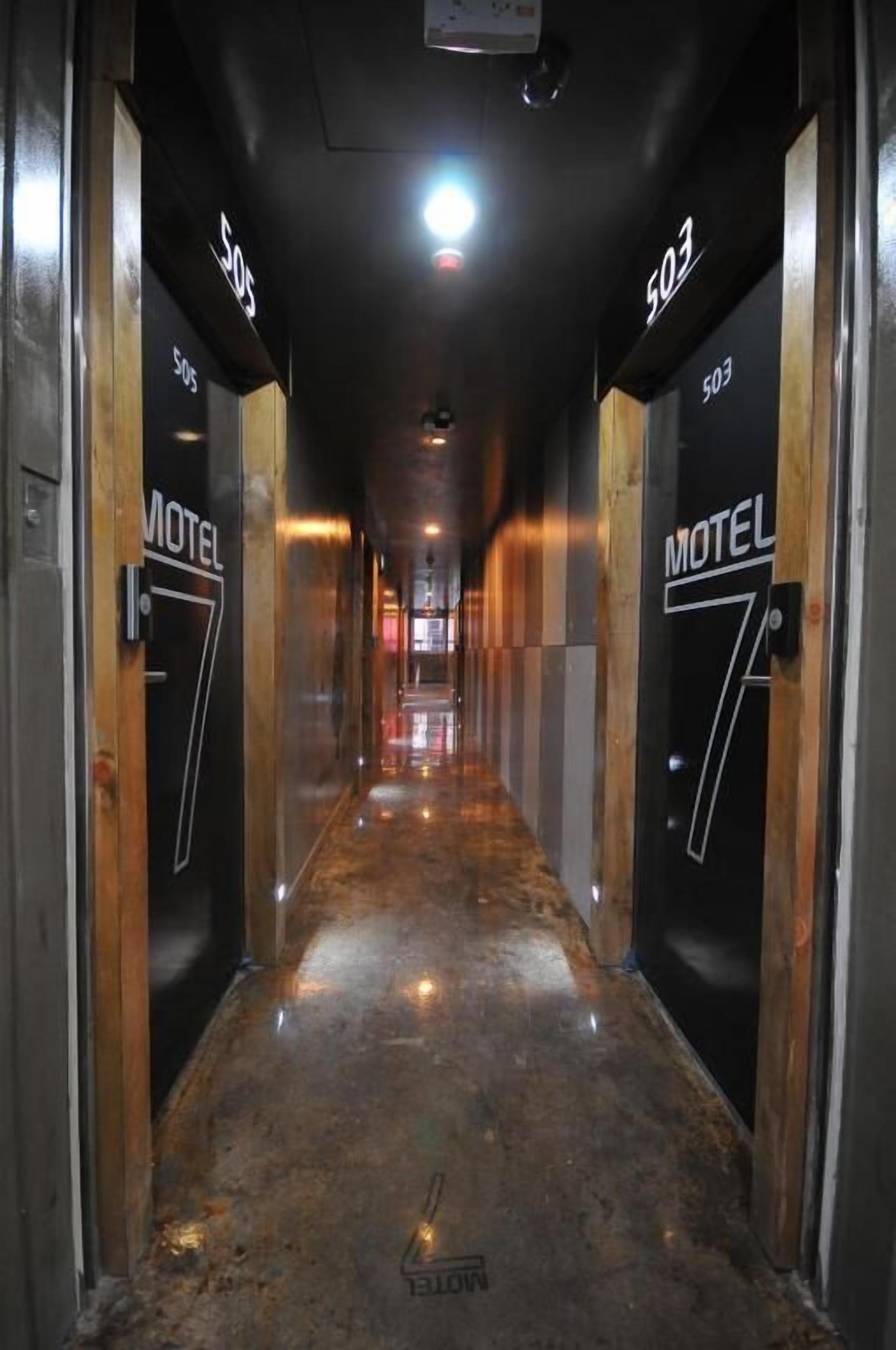 7 Motel