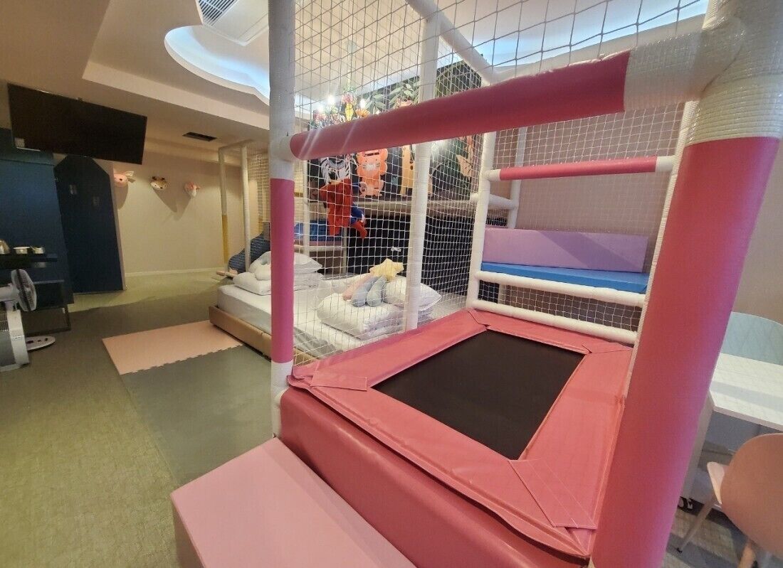 Almond Kids Hotel