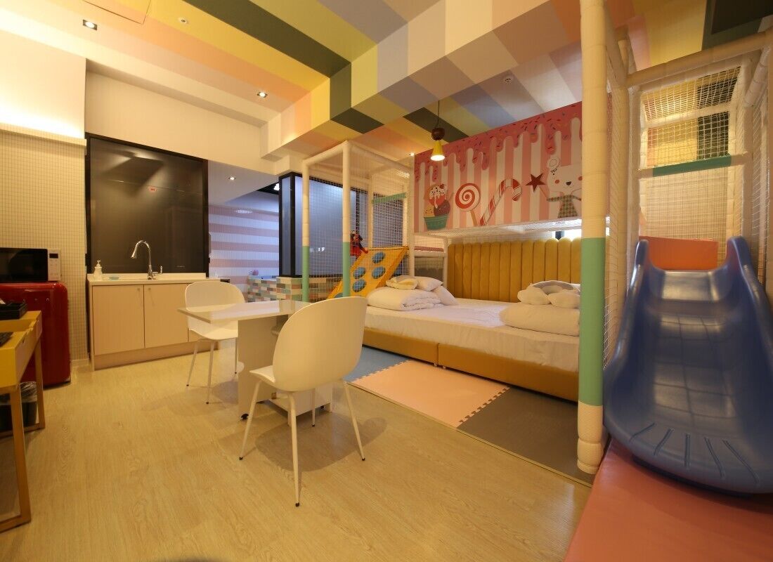 Almond Kids Hotel