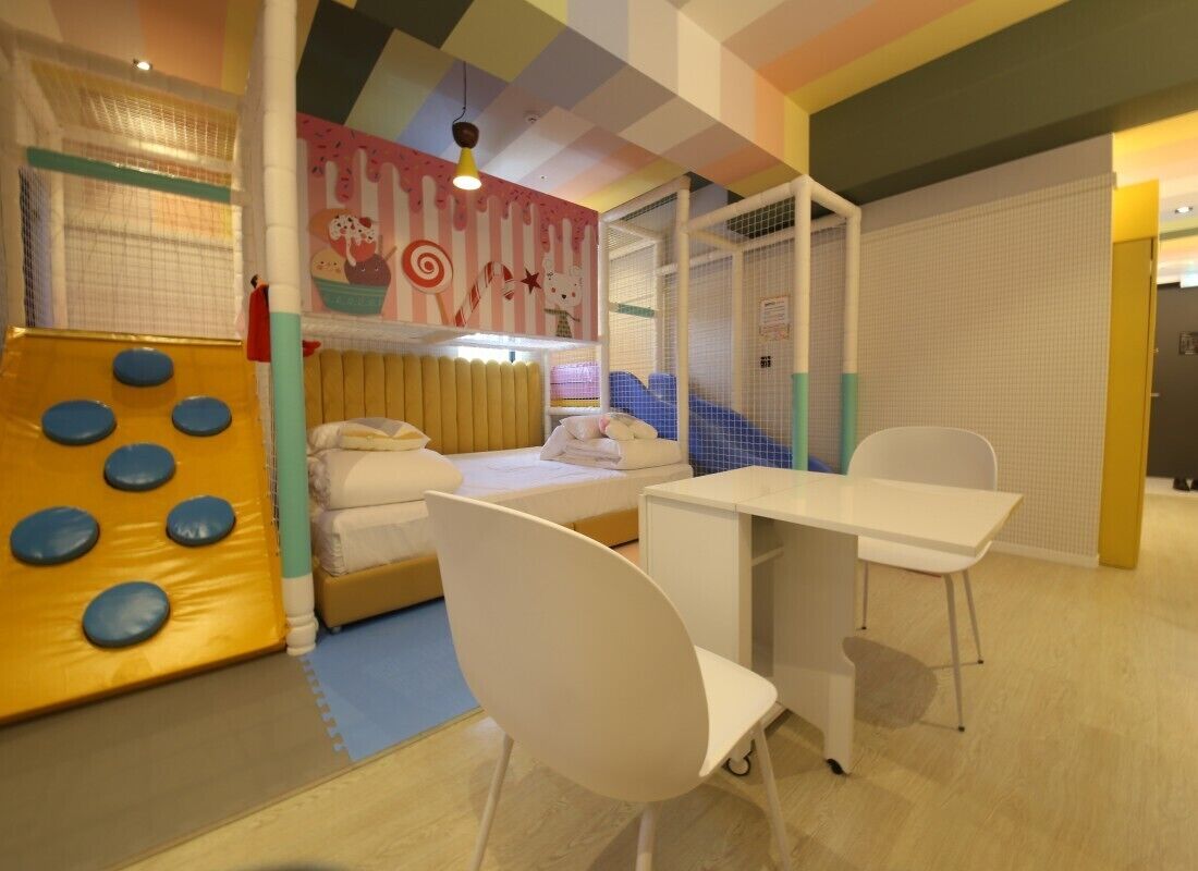 Almond Kids Hotel