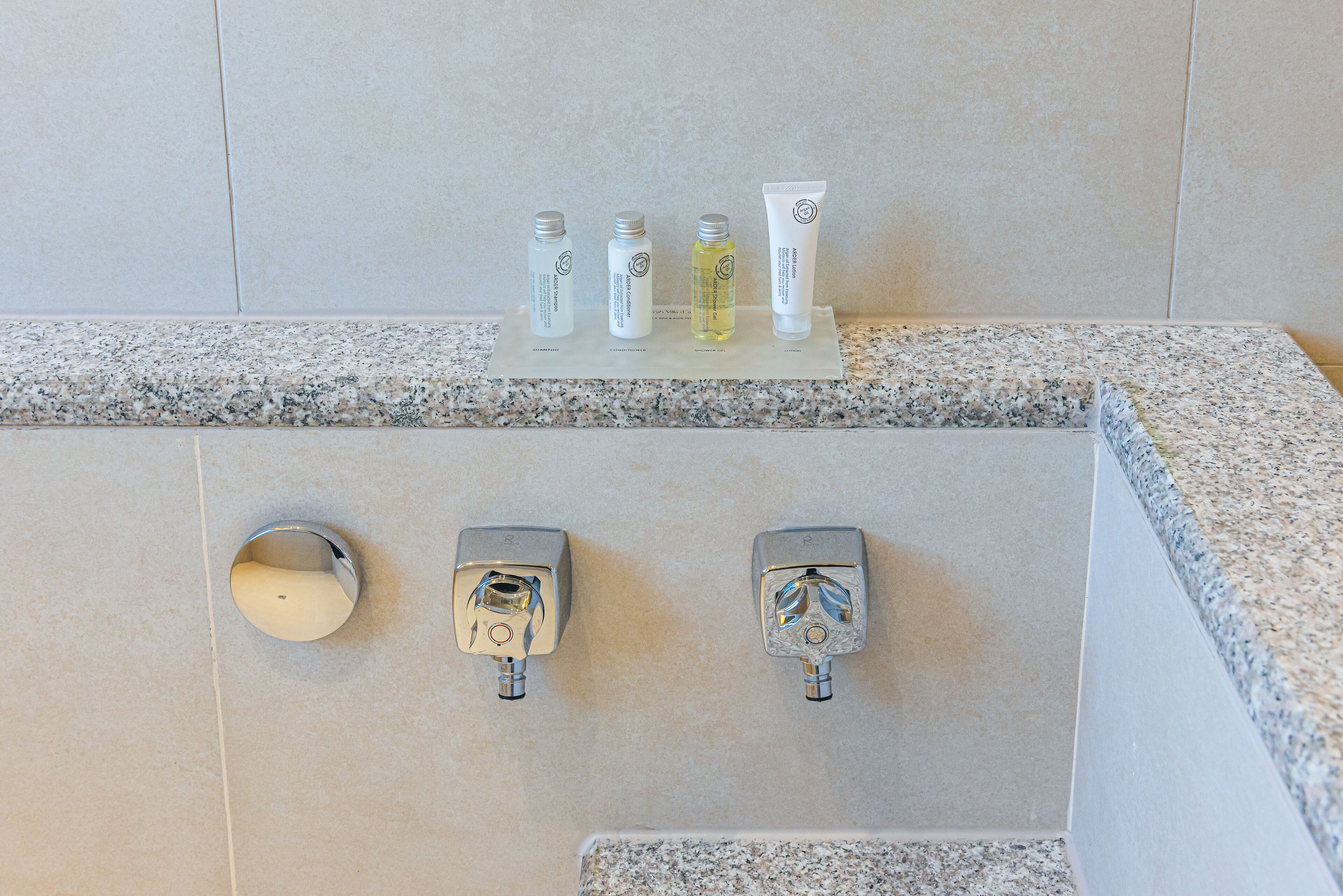 Asherah Villard Aqua Business Hotel