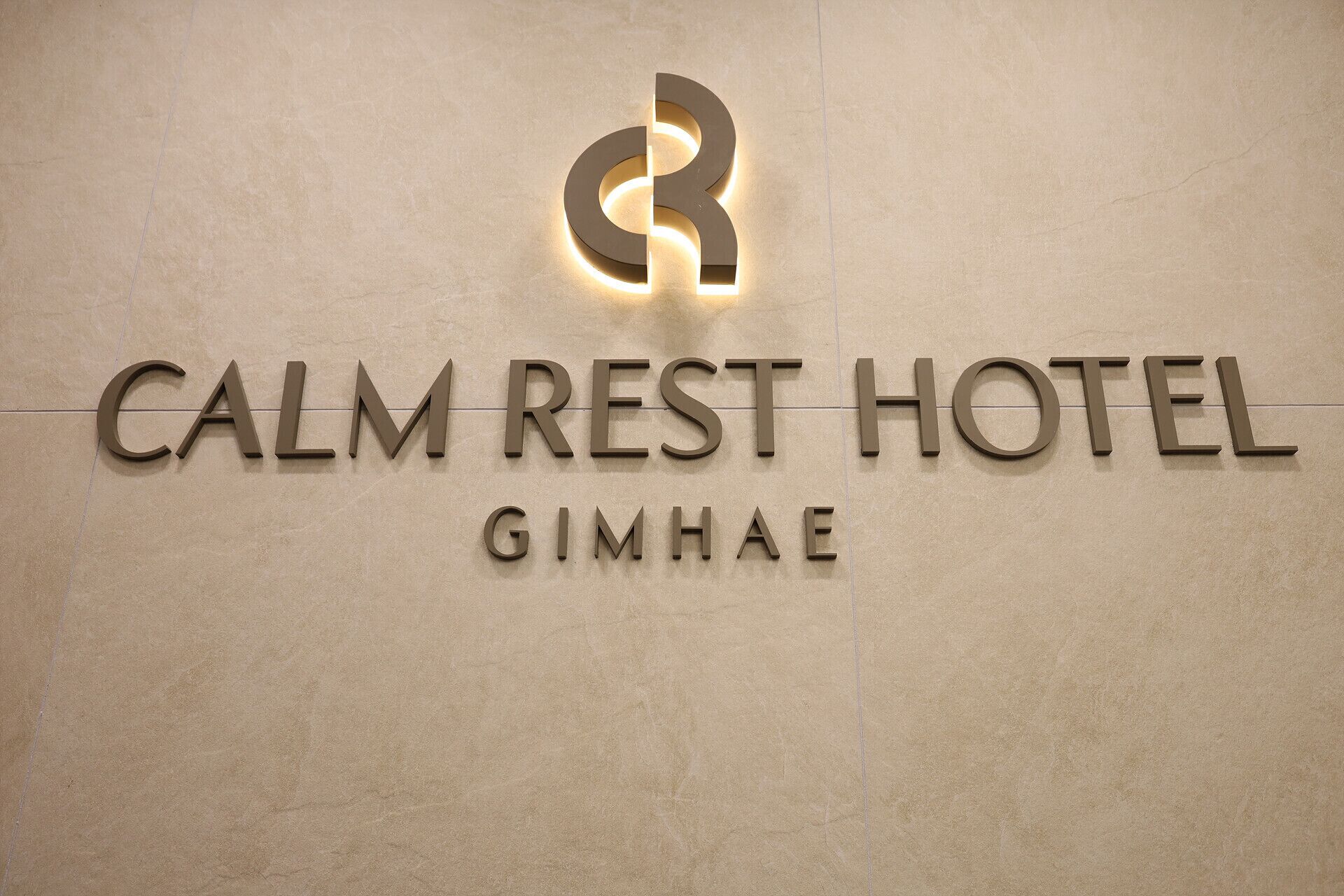 Calm Rest Hotel Gimhae
