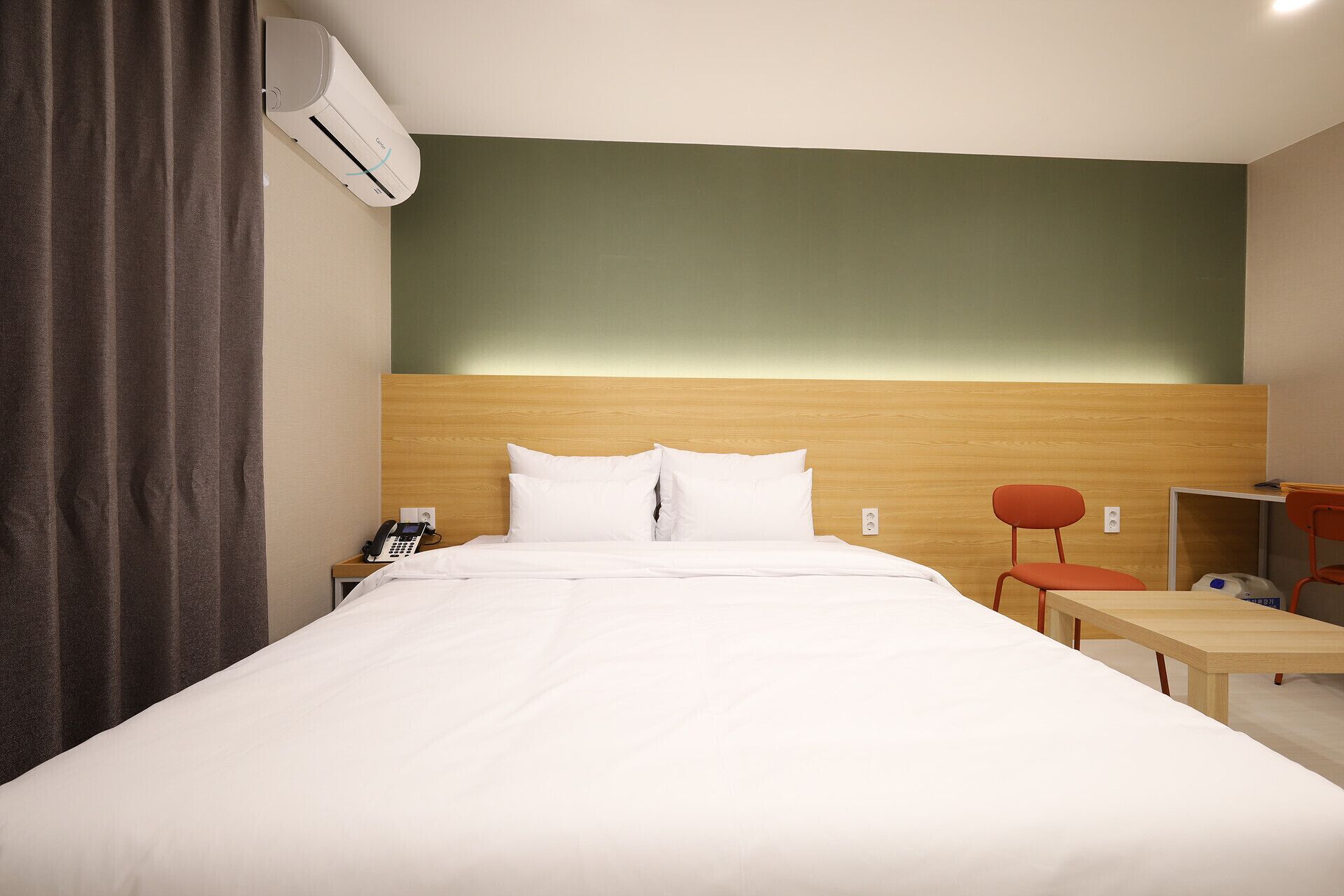 Calm Rest Hotel Gimhae