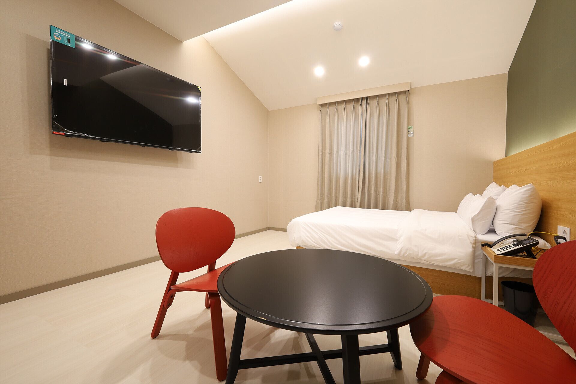 Calm Rest Hotel Gimhae