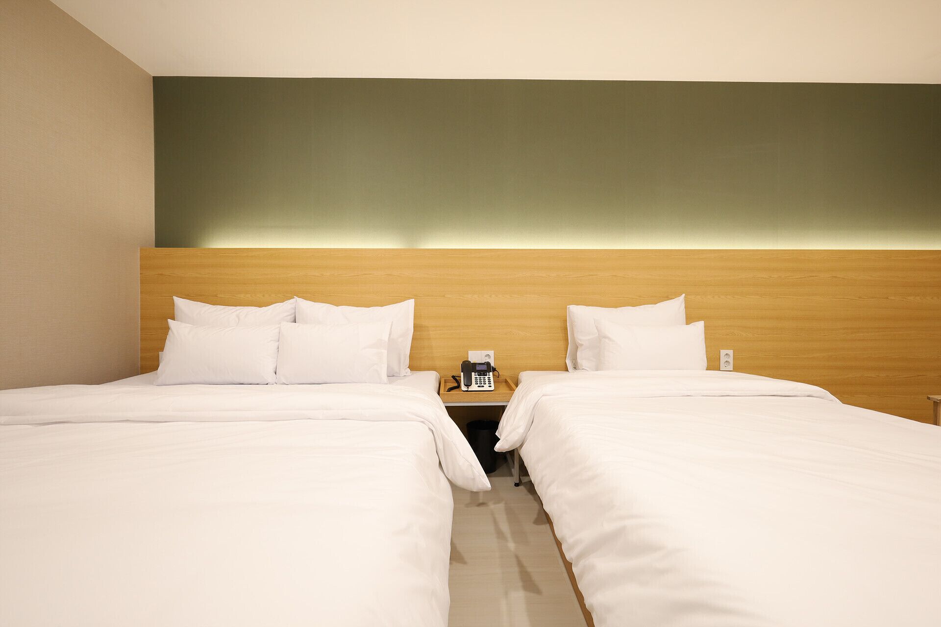 Calm Rest Hotel Gimhae