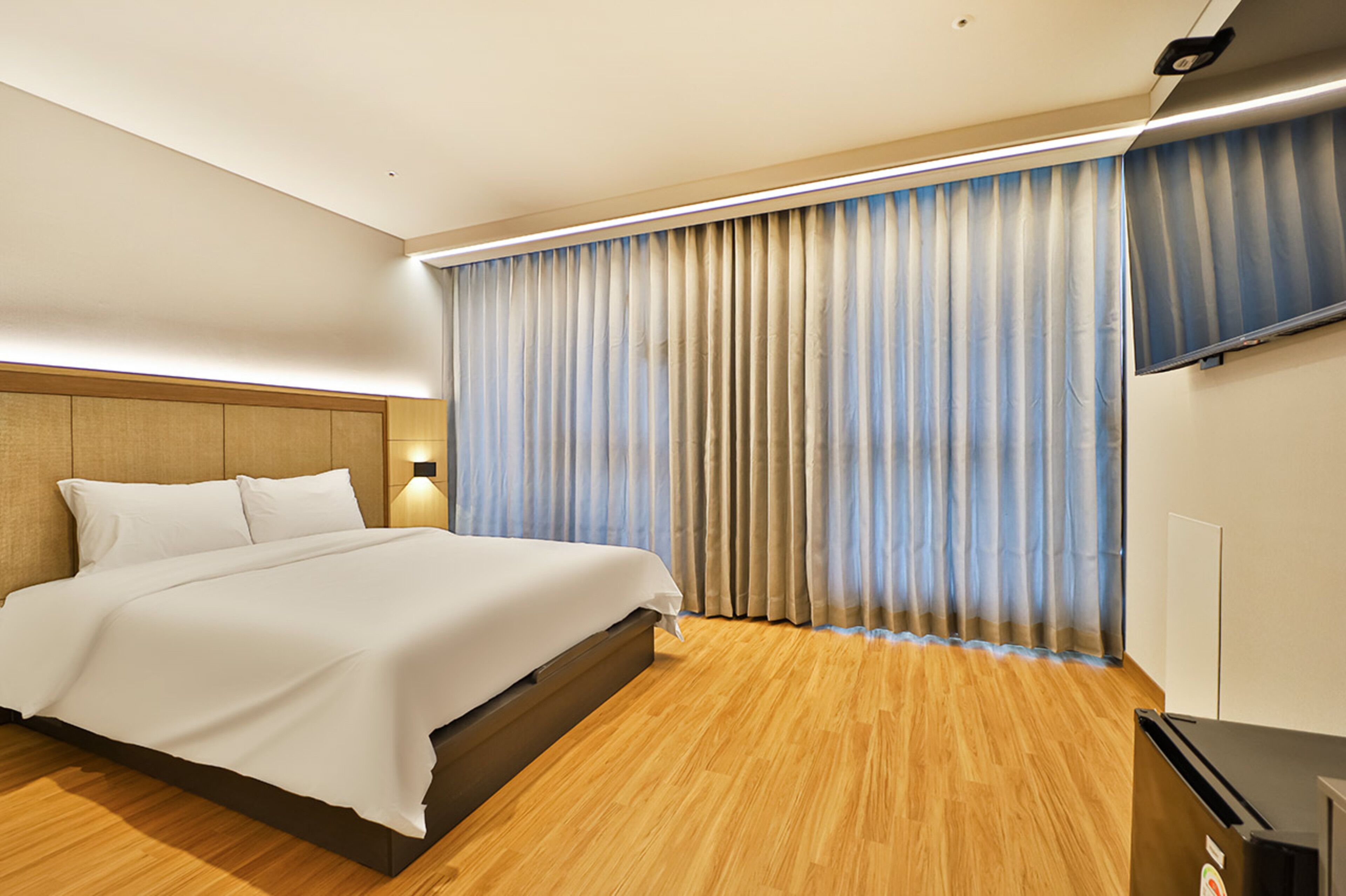 Gimhae Eobang-Dong City Hotel