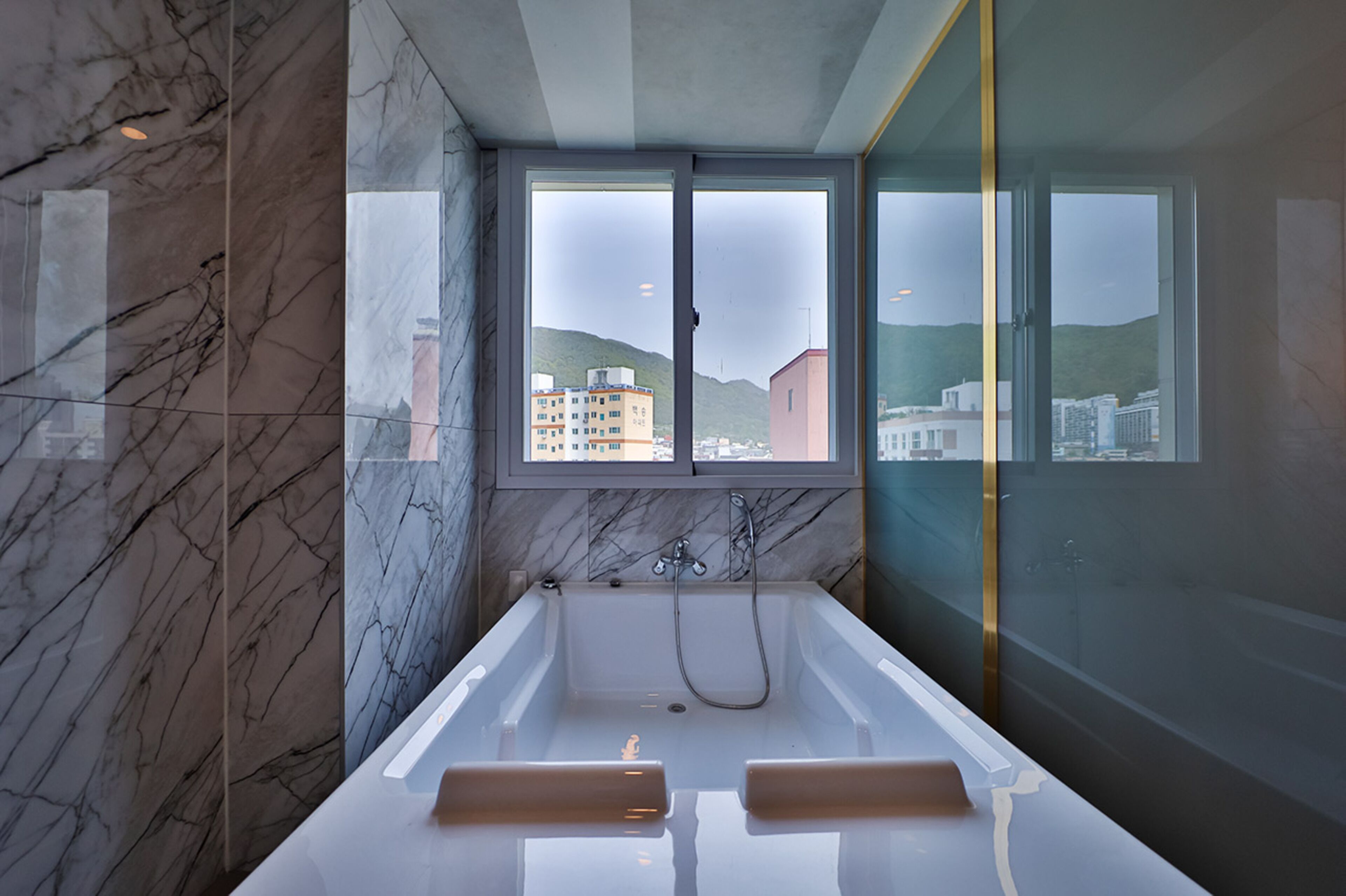 Gimhae Eobang-Dong City Hotel