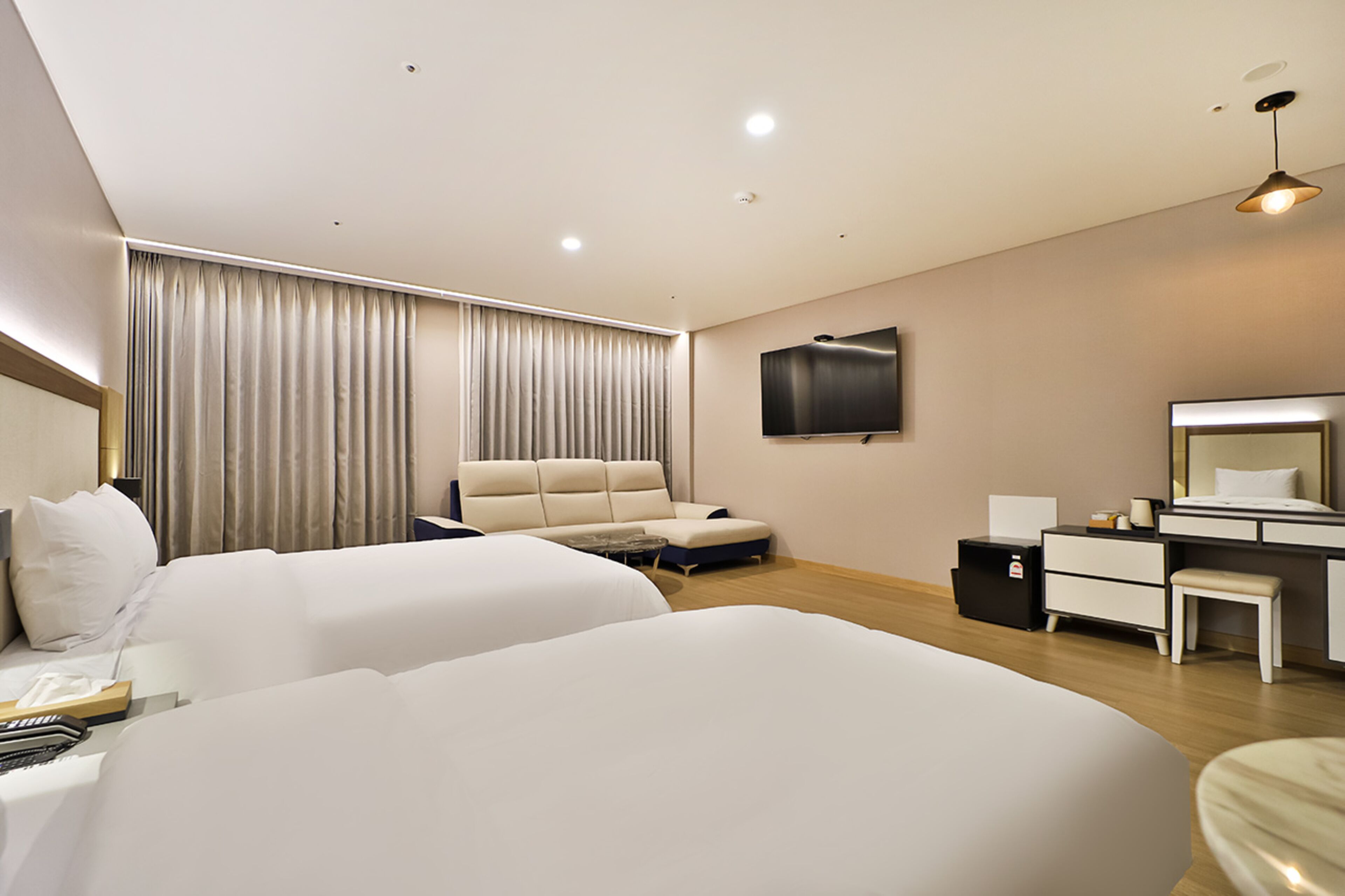 Gimhae Eobang-Dong City Hotel