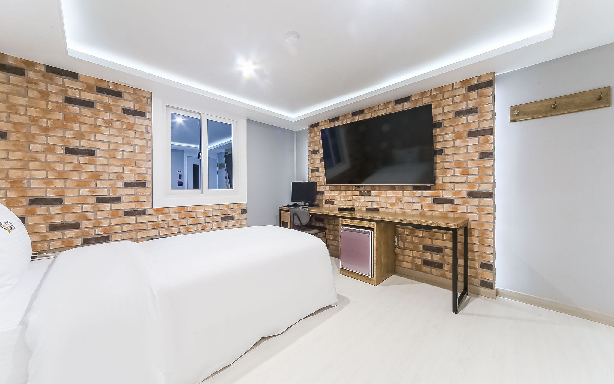 Gimhae Eobang-Dong Suite Hotel