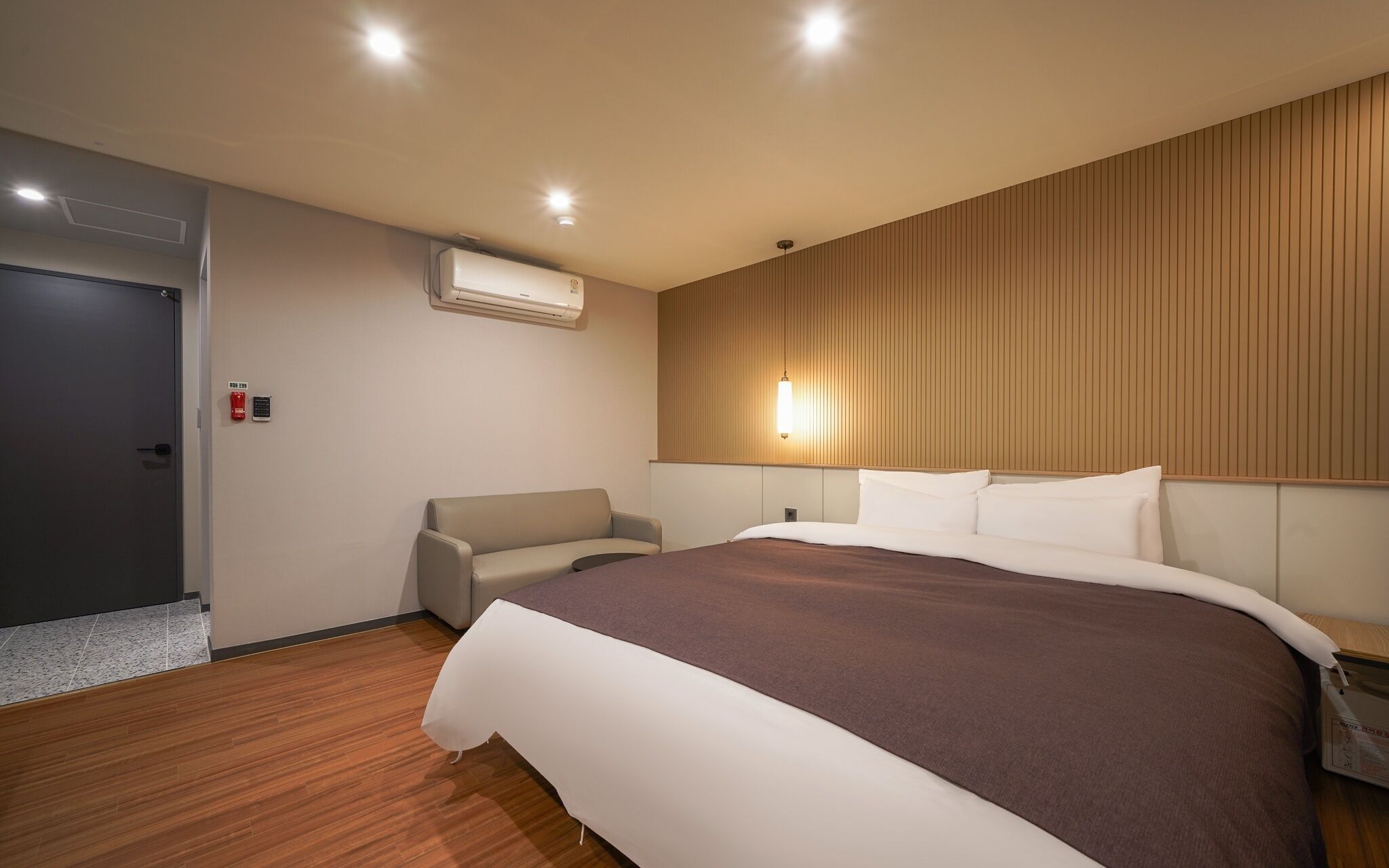 Gimhae Jangyu Hotel 101