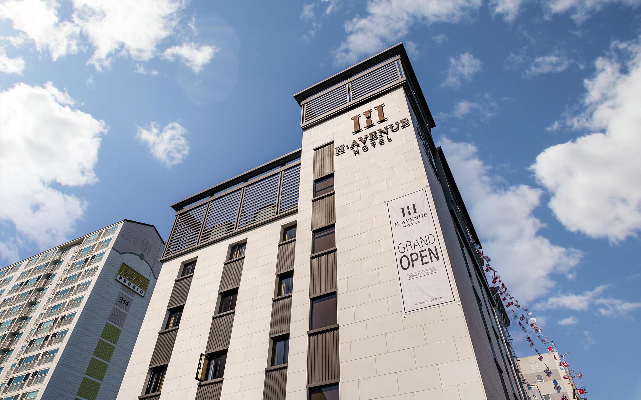 Gimhae Samgye H Avenue