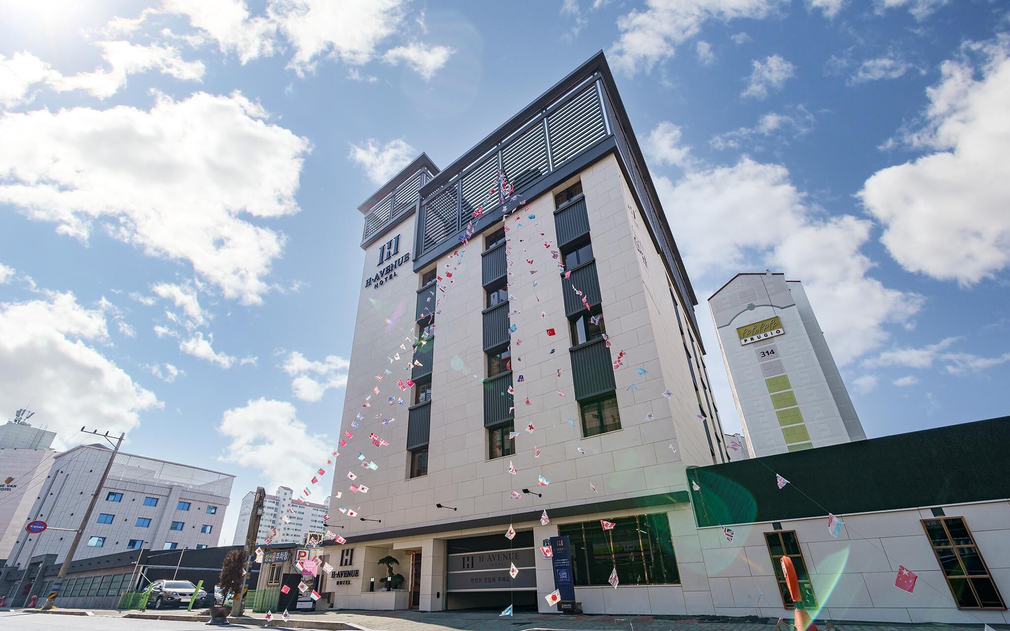 Gimhae Samgye H Avenue