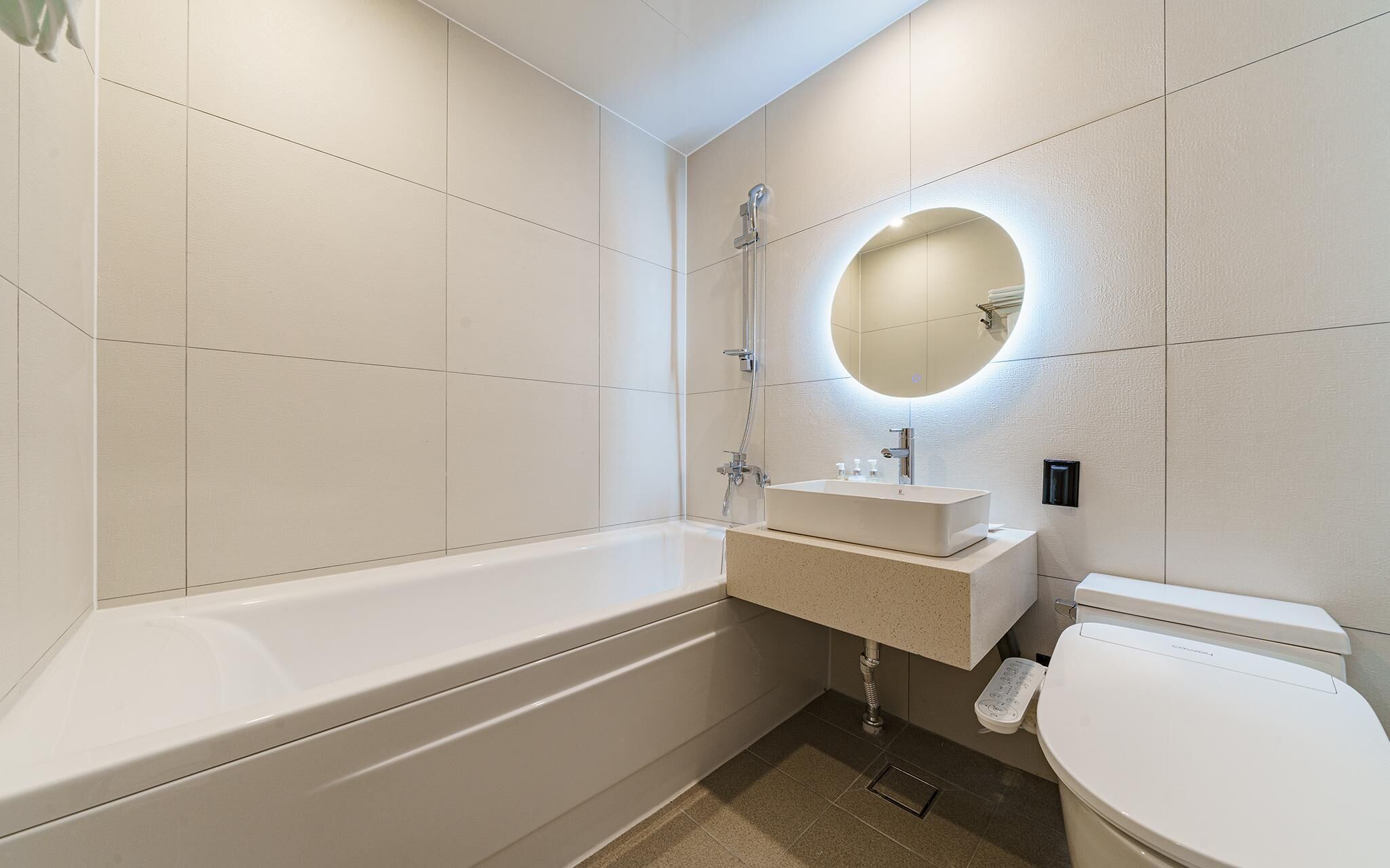 Gimhae Samgye H Avenue