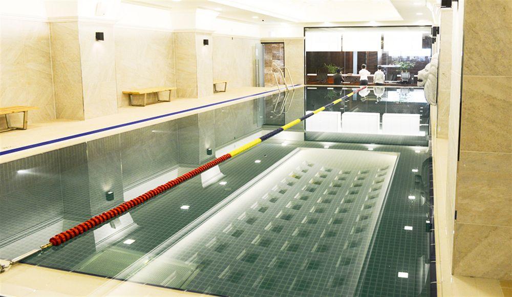 Isquare Hotel
