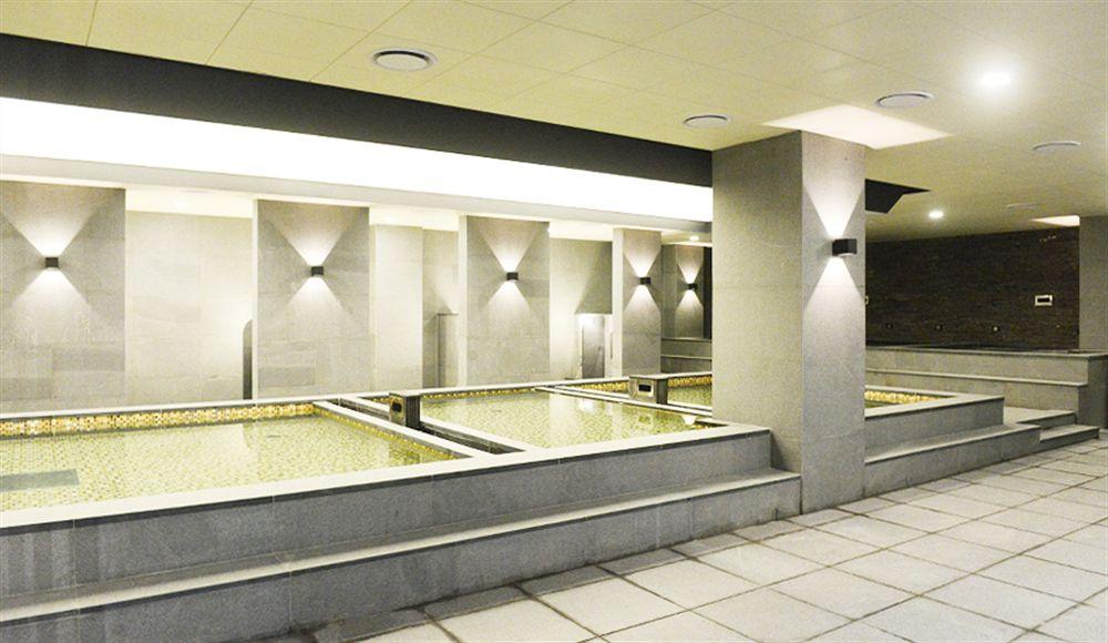 Isquare Hotel