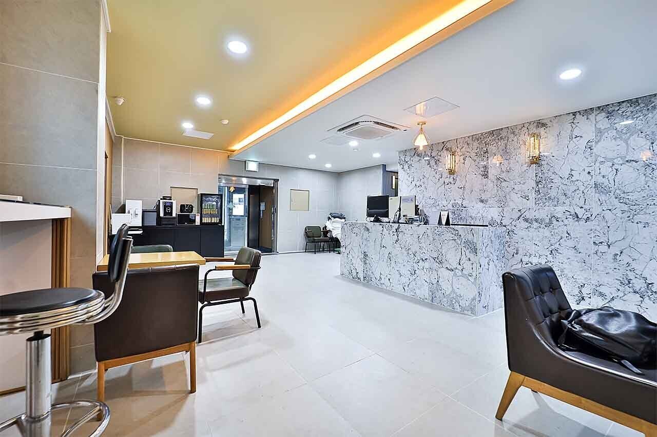 Namooneulbo Gimhae Ubang