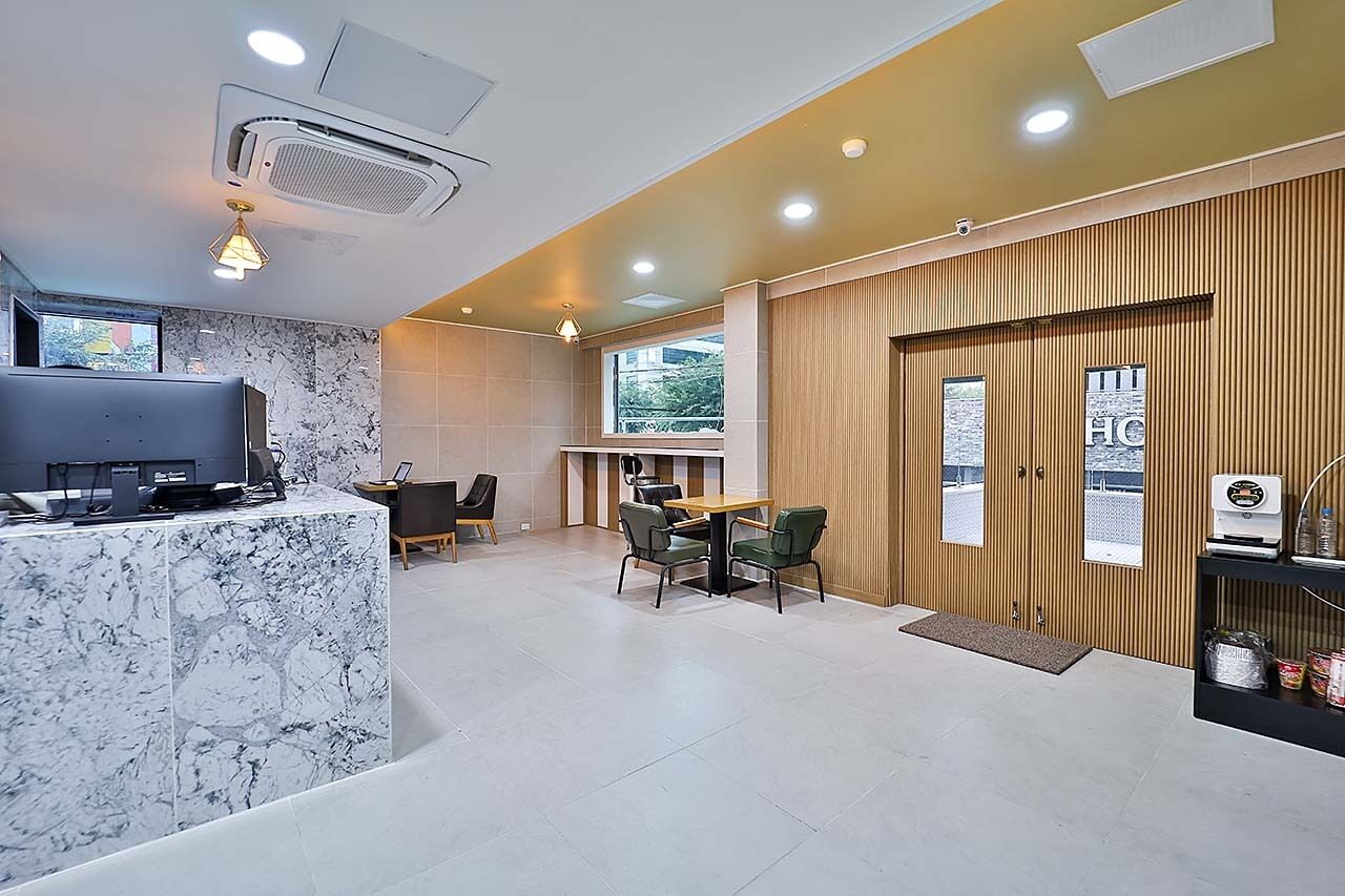 Namooneulbo Gimhae Ubang