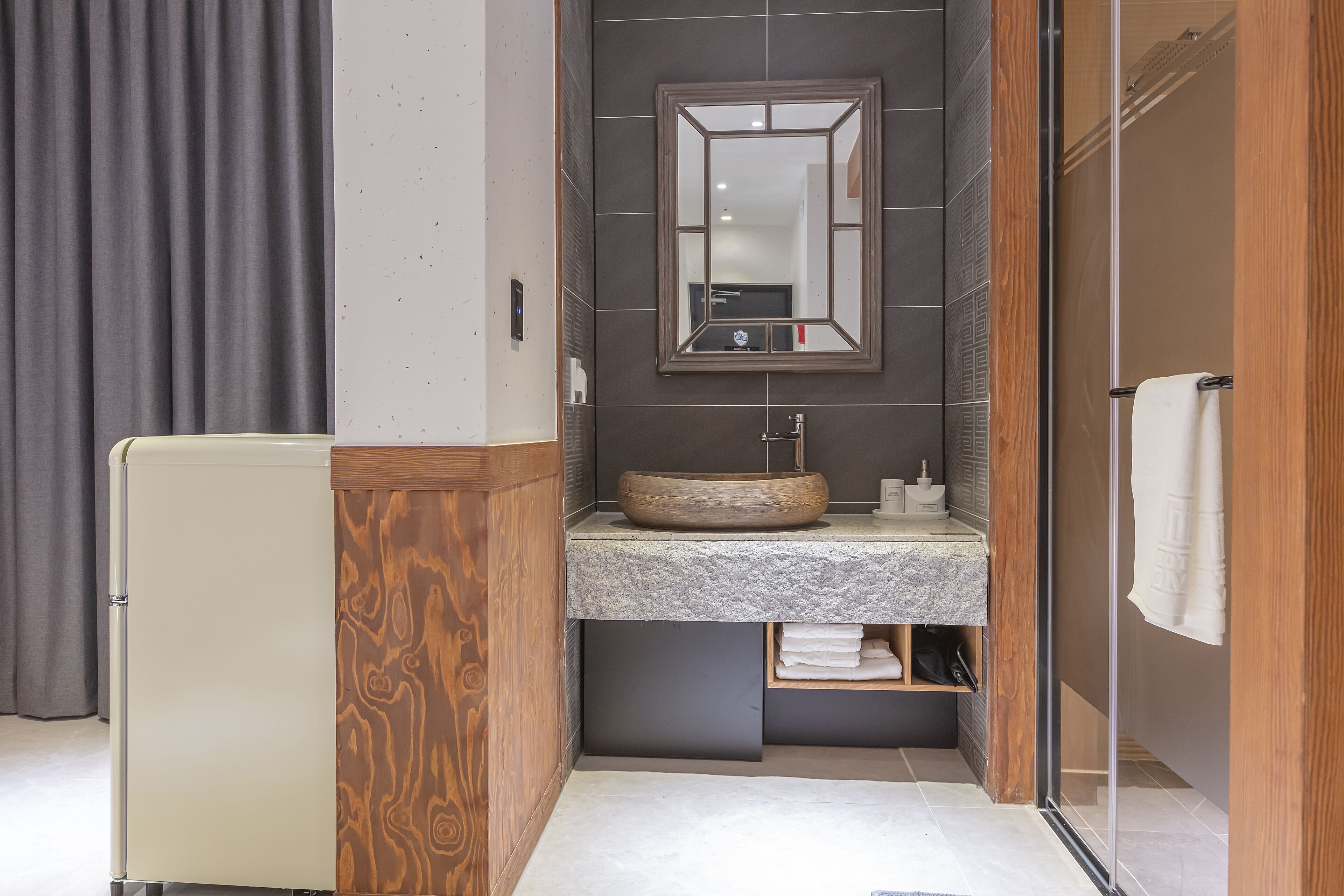 Nomad Hotel