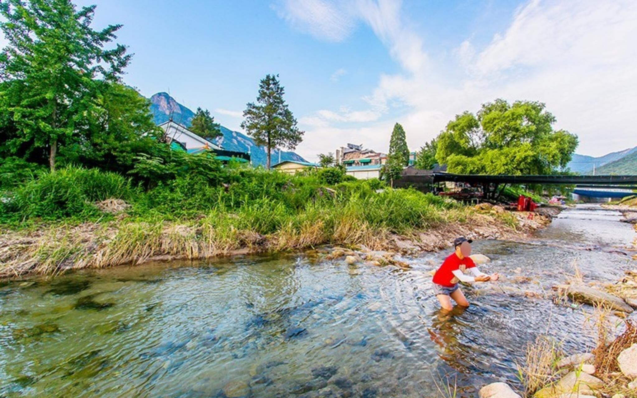 Gongju Donghaksa Moodwa Pension