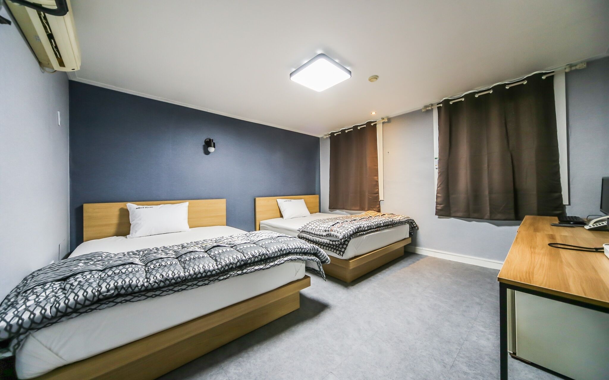 Chilgok Seokjeok Mont Blanc