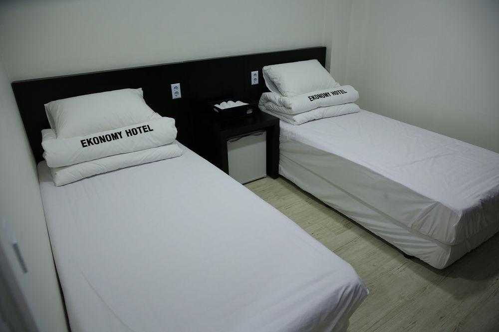 Ekonomy Hotel Gumi