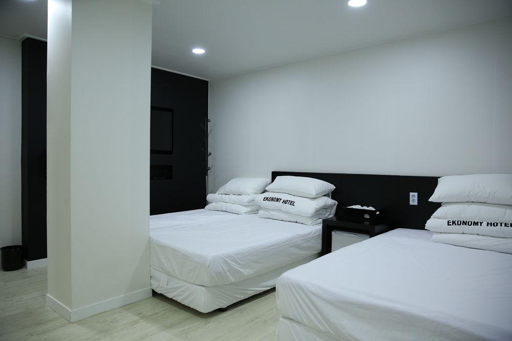 Ekonomy Hotel Gumi