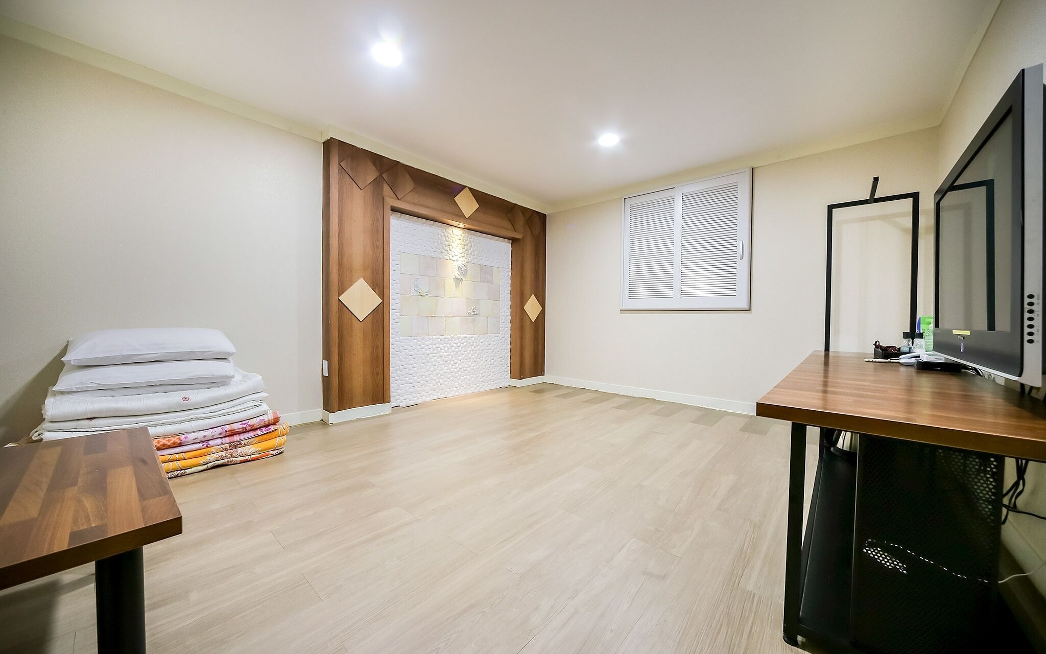 Gumi Bonggokdong Cello