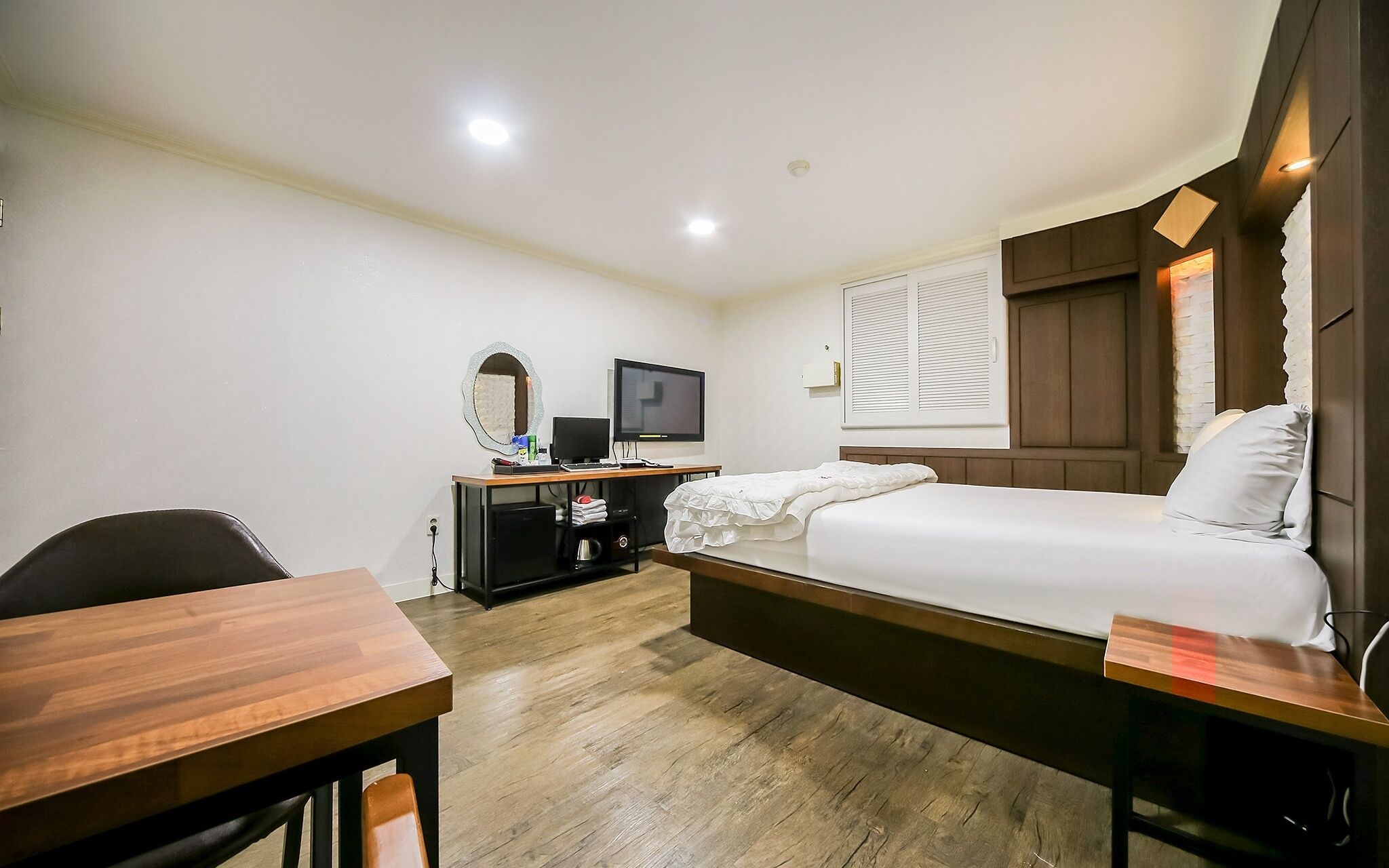 Gumi Bonggokdong Cello