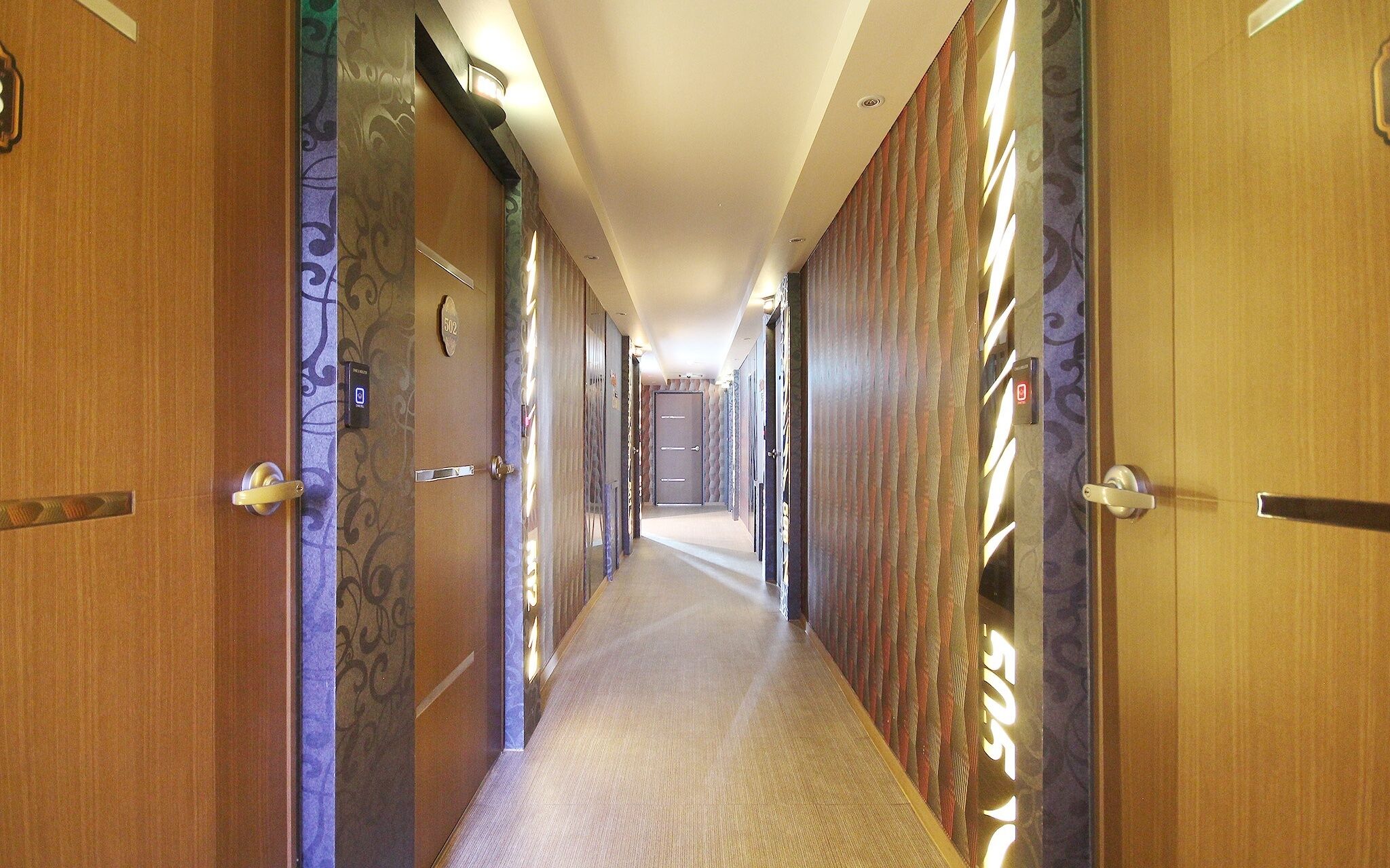 Gumi Indong Boom Hotel