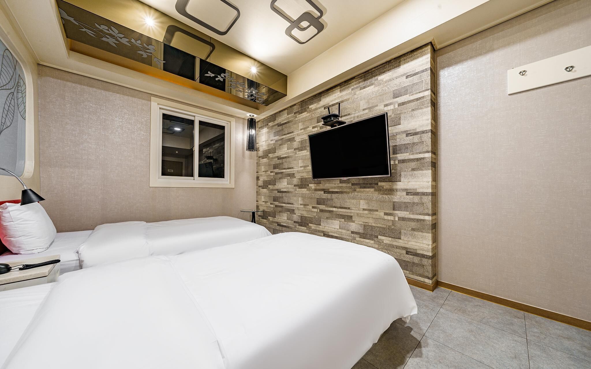 Gumi Indong Boom Hotel