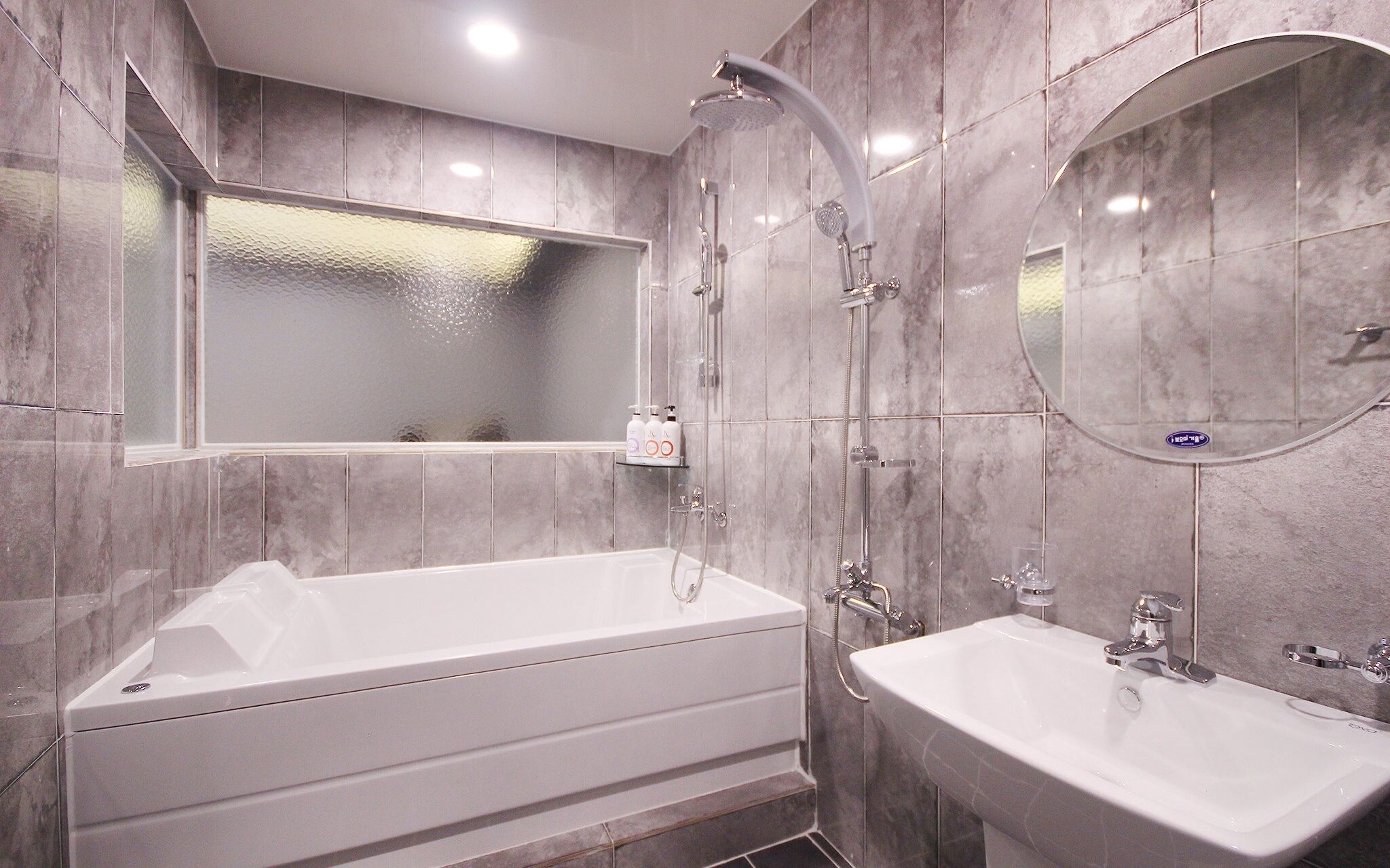 Gumi Wonpyeong Dong Hotel Khan