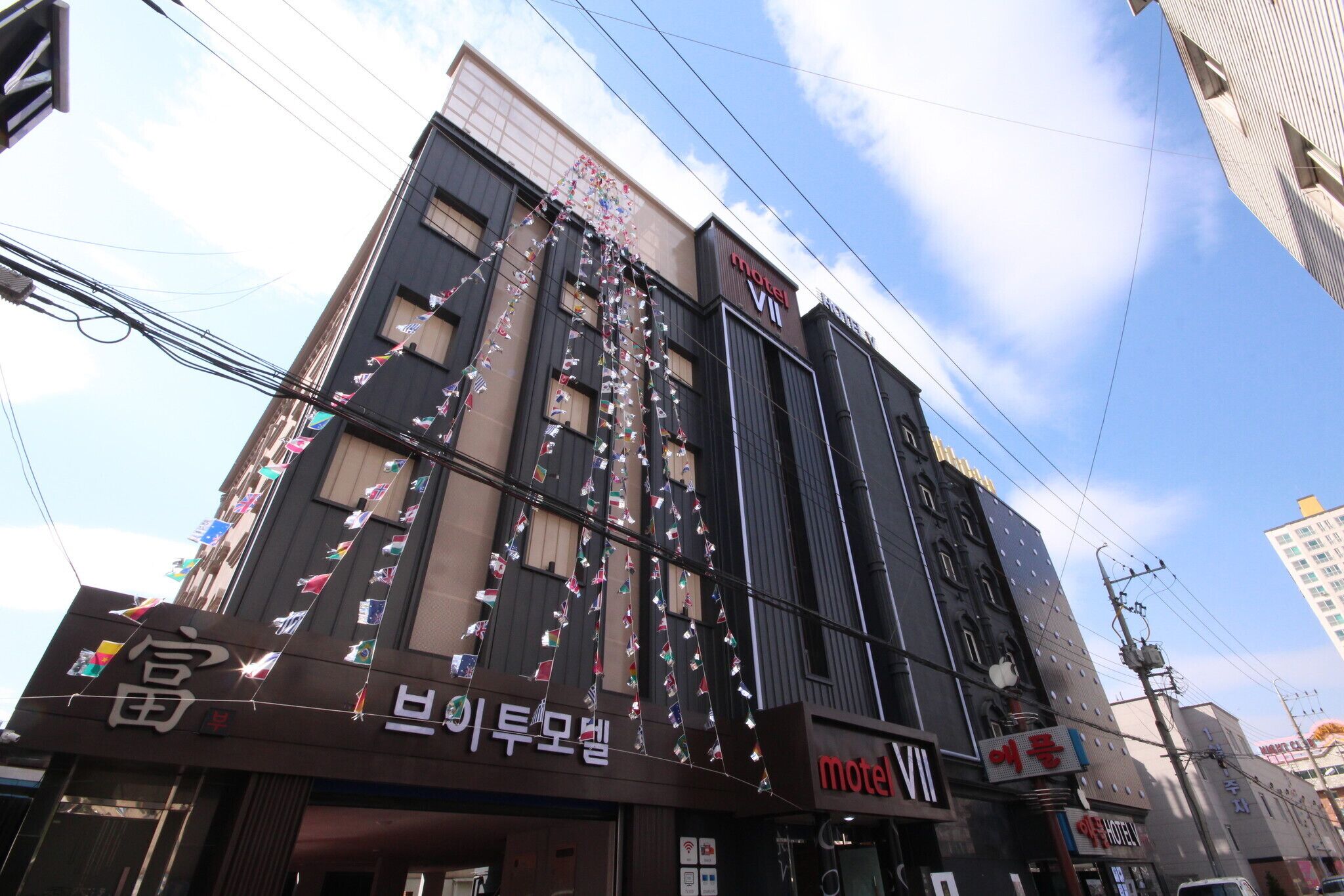 Gumi Wonpyeong-Dong Hotel V2
