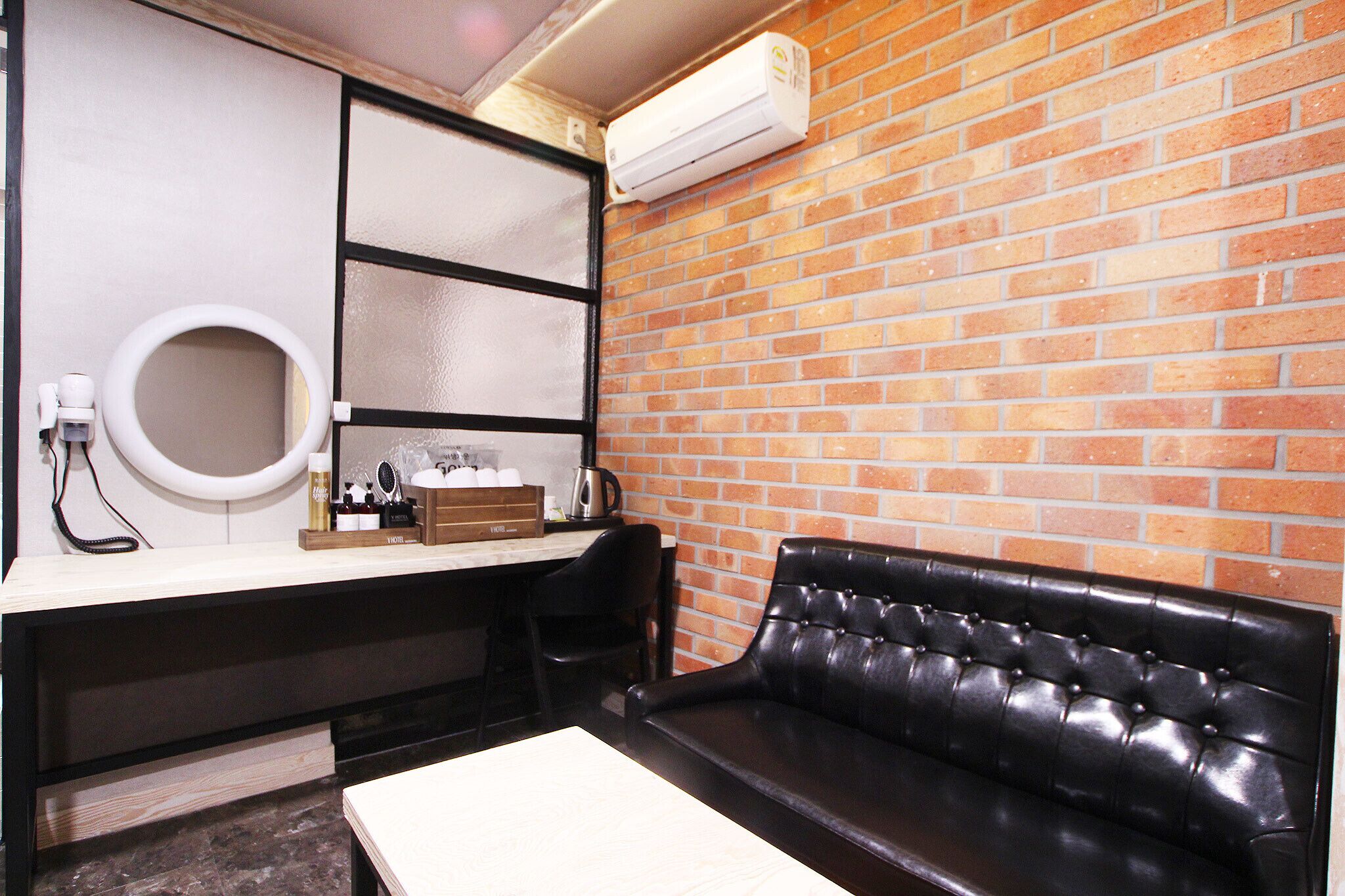 Gumi Wonpyeong-dong Hotel V