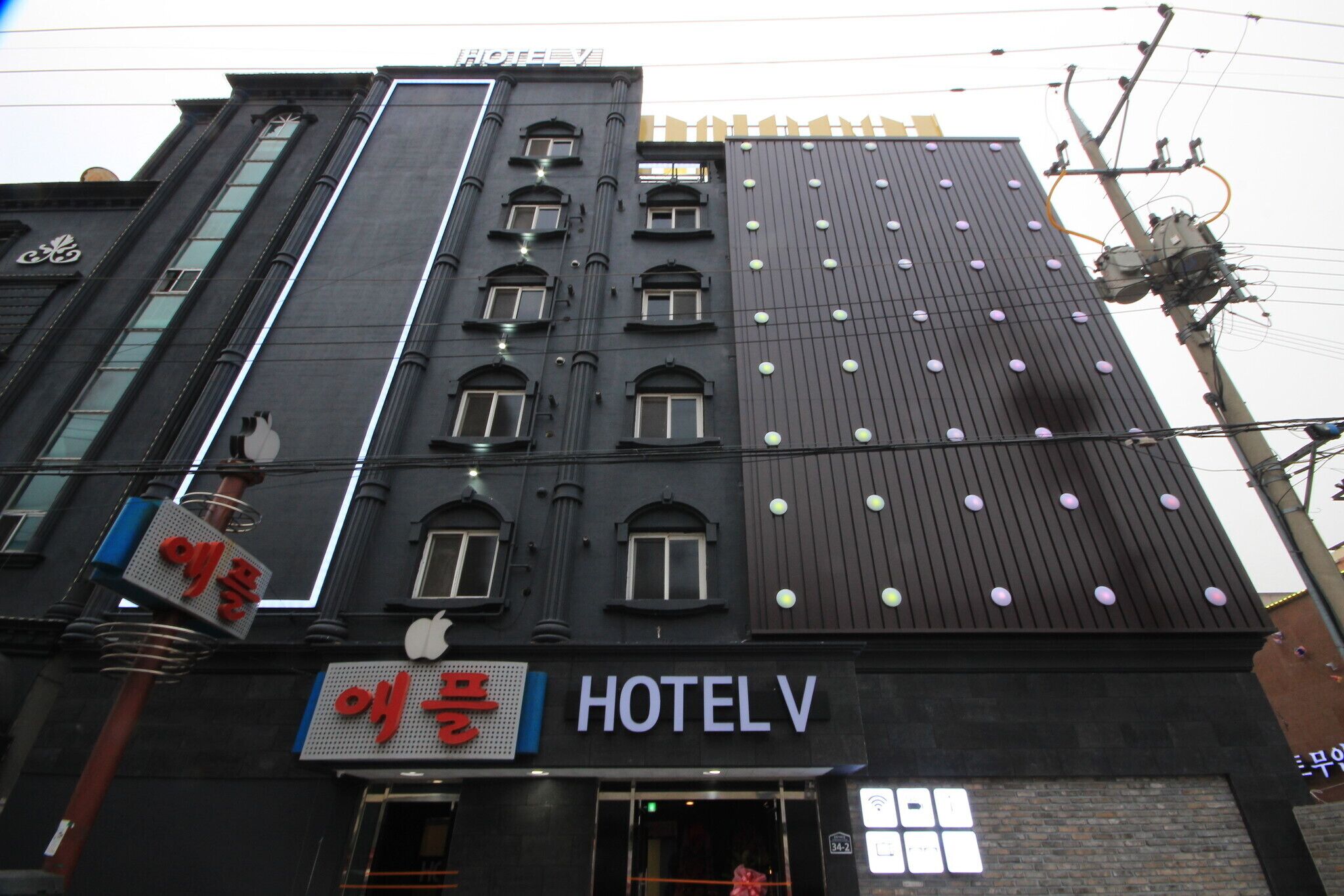 Gumi Wonpyeong-dong Hotel V