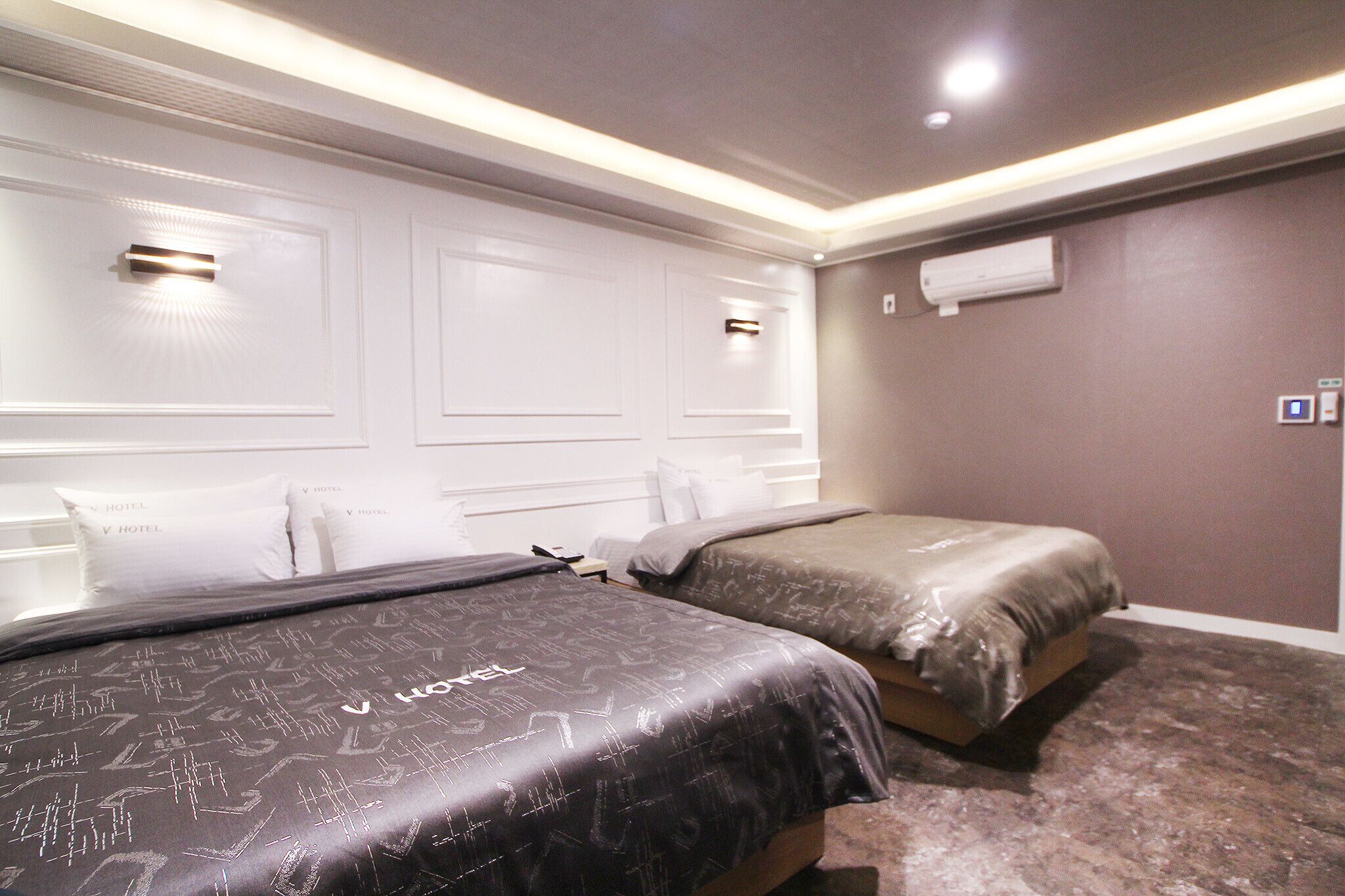 Gumi Wonpyeong-dong Hotel V