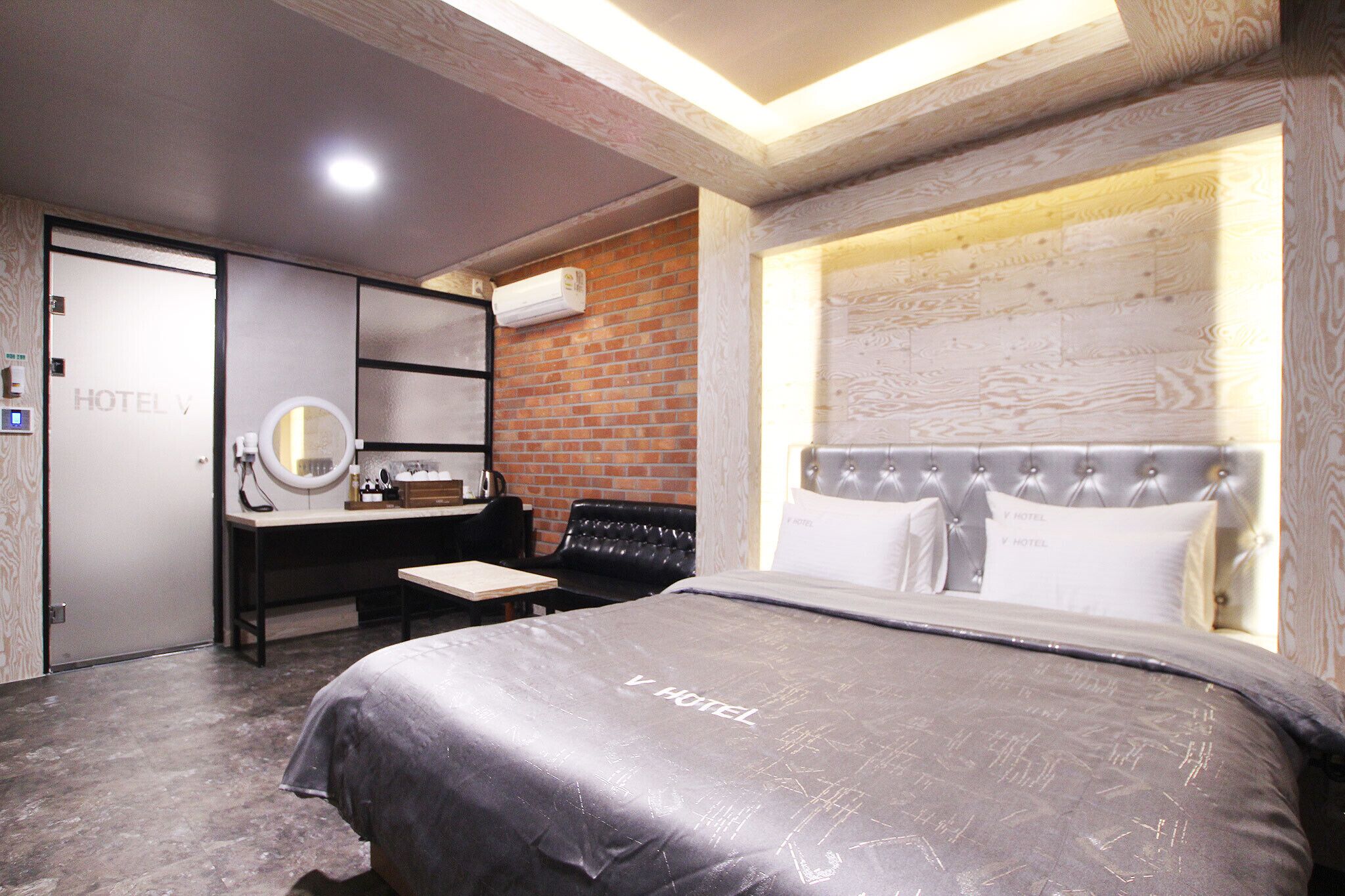 Gumi Wonpyeong-dong Hotel V