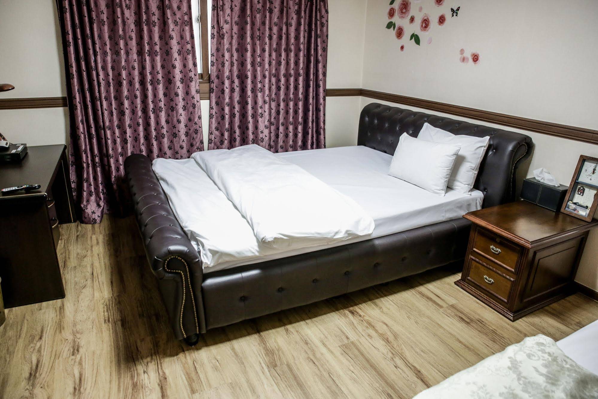 Hill Stay Hotel Residence