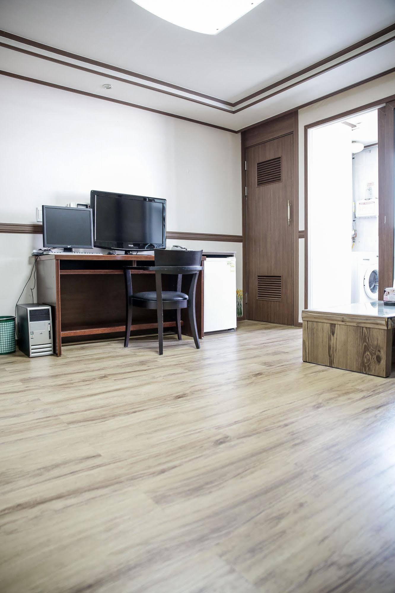 Hill Stay Hotel Residence