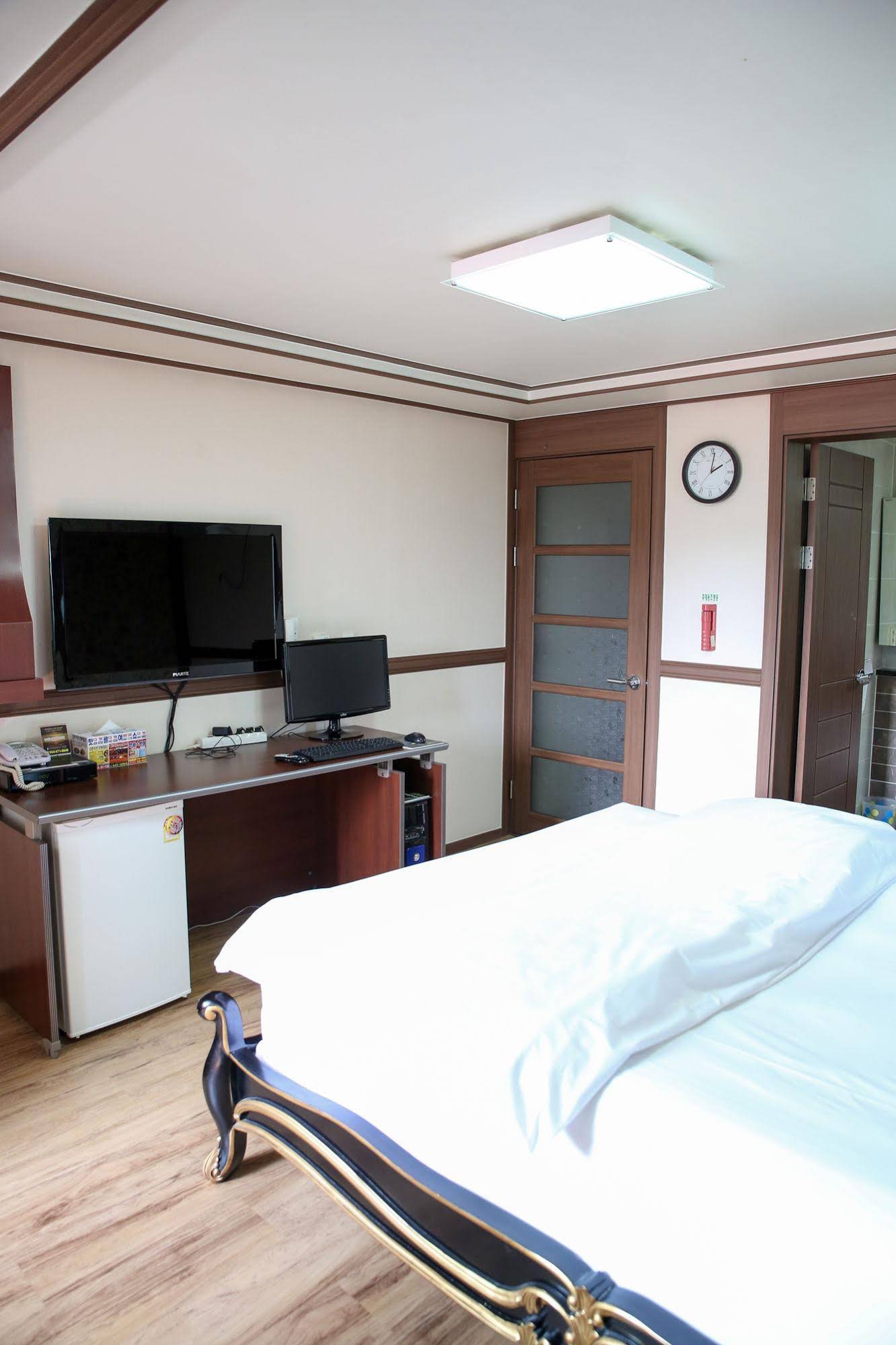 Hill Stay Hotel Residence