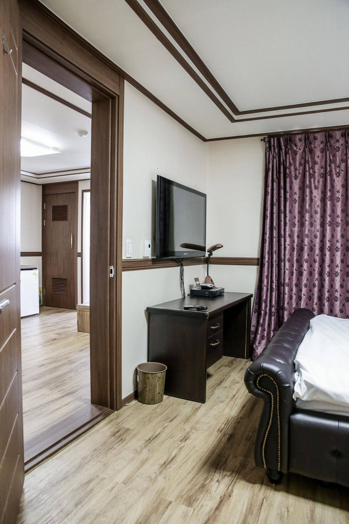 Hill Stay Hotel Residence