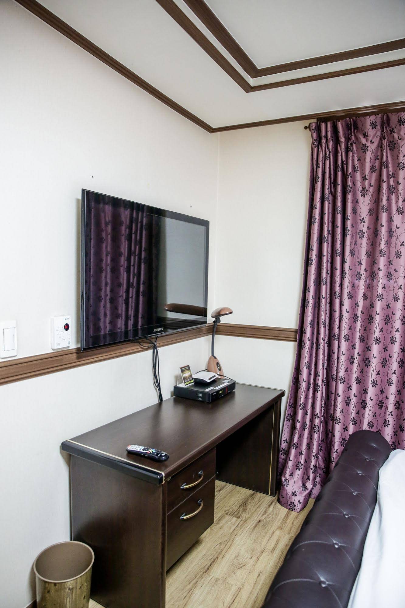 Hill Stay Hotel Residence