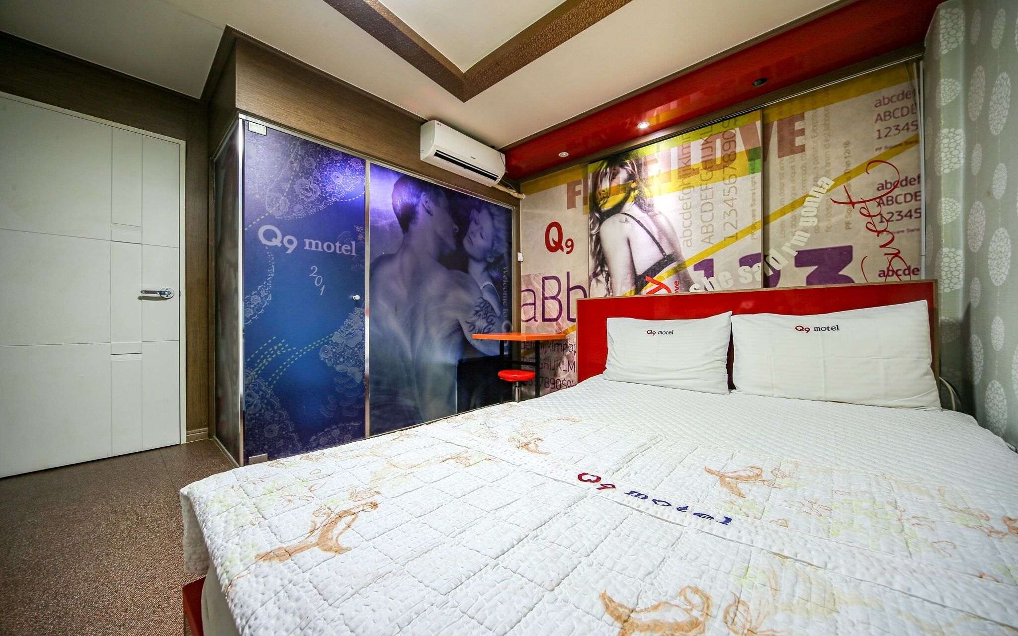 Q9 Motel