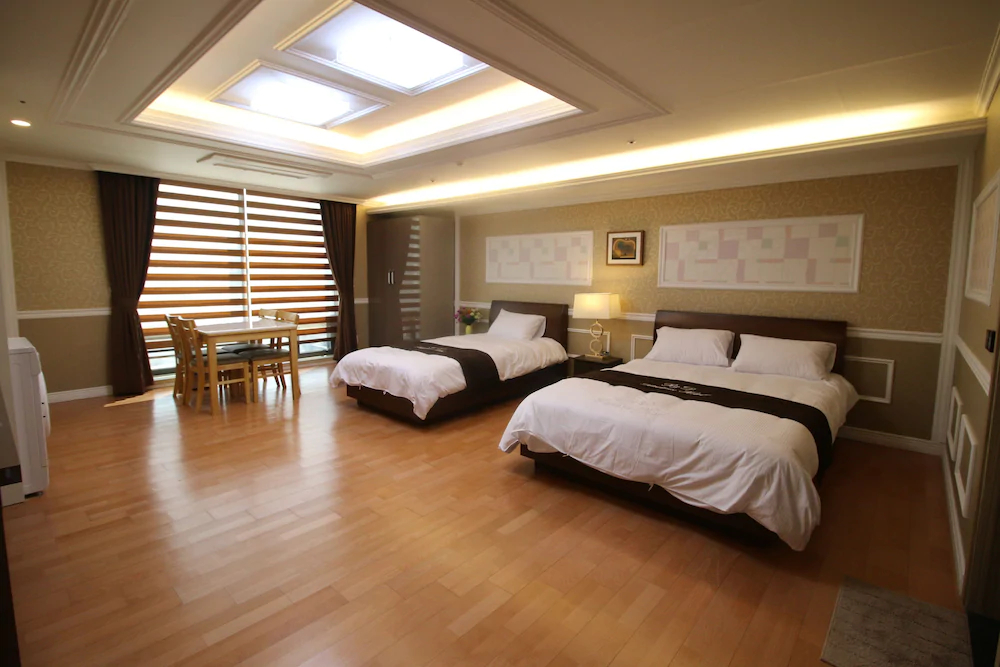 R&D Residence Hotel