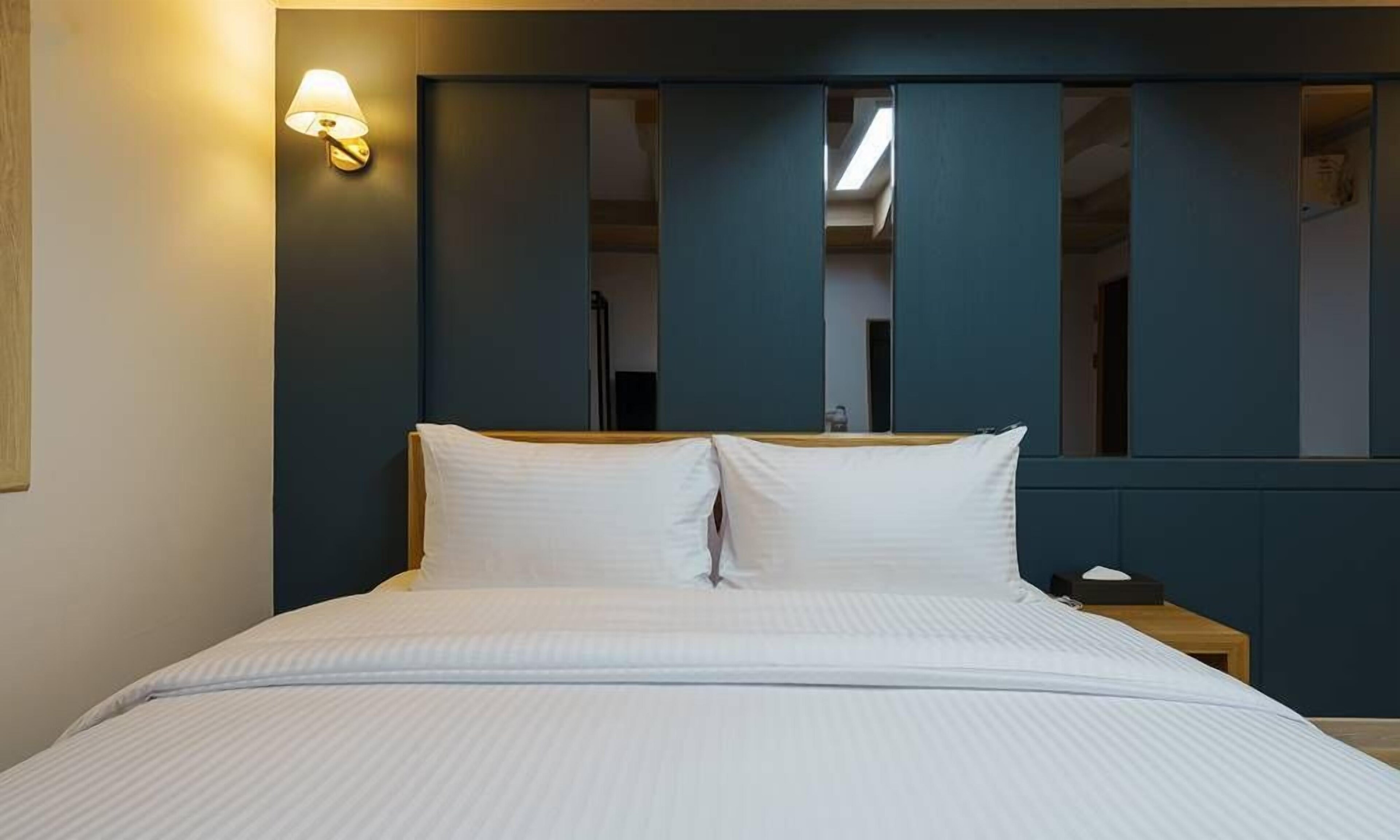 Time Hotel