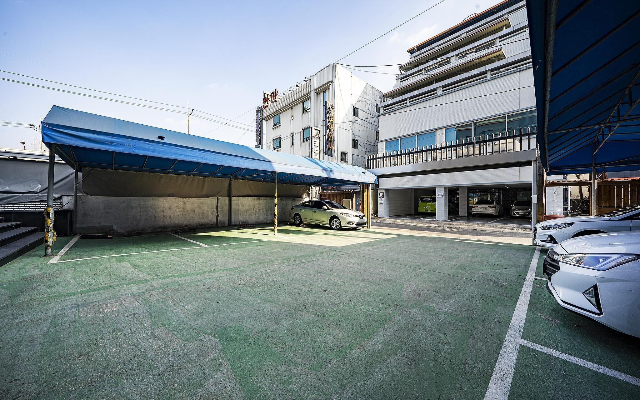 Western Wonpyeongdong Hip