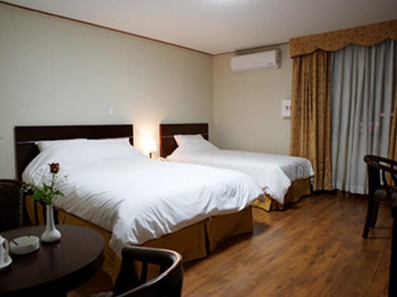 Yes Hotel